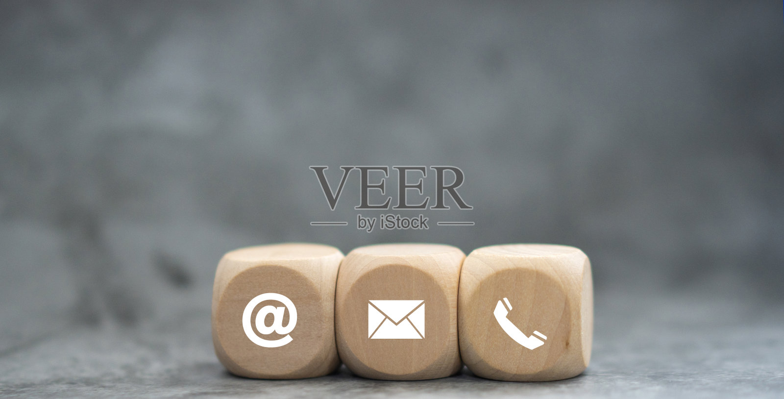 联系我们图标(电话，电子邮件，邮件)木立方，客户服务和支持自我隔离业务的工作照片摄影图片