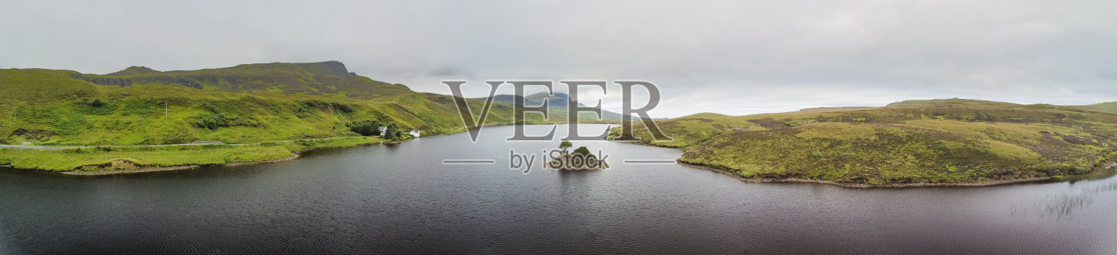 空中缝合的全景法达湖和斯托尔老人，斯凯岛，苏格兰照片摄影图片