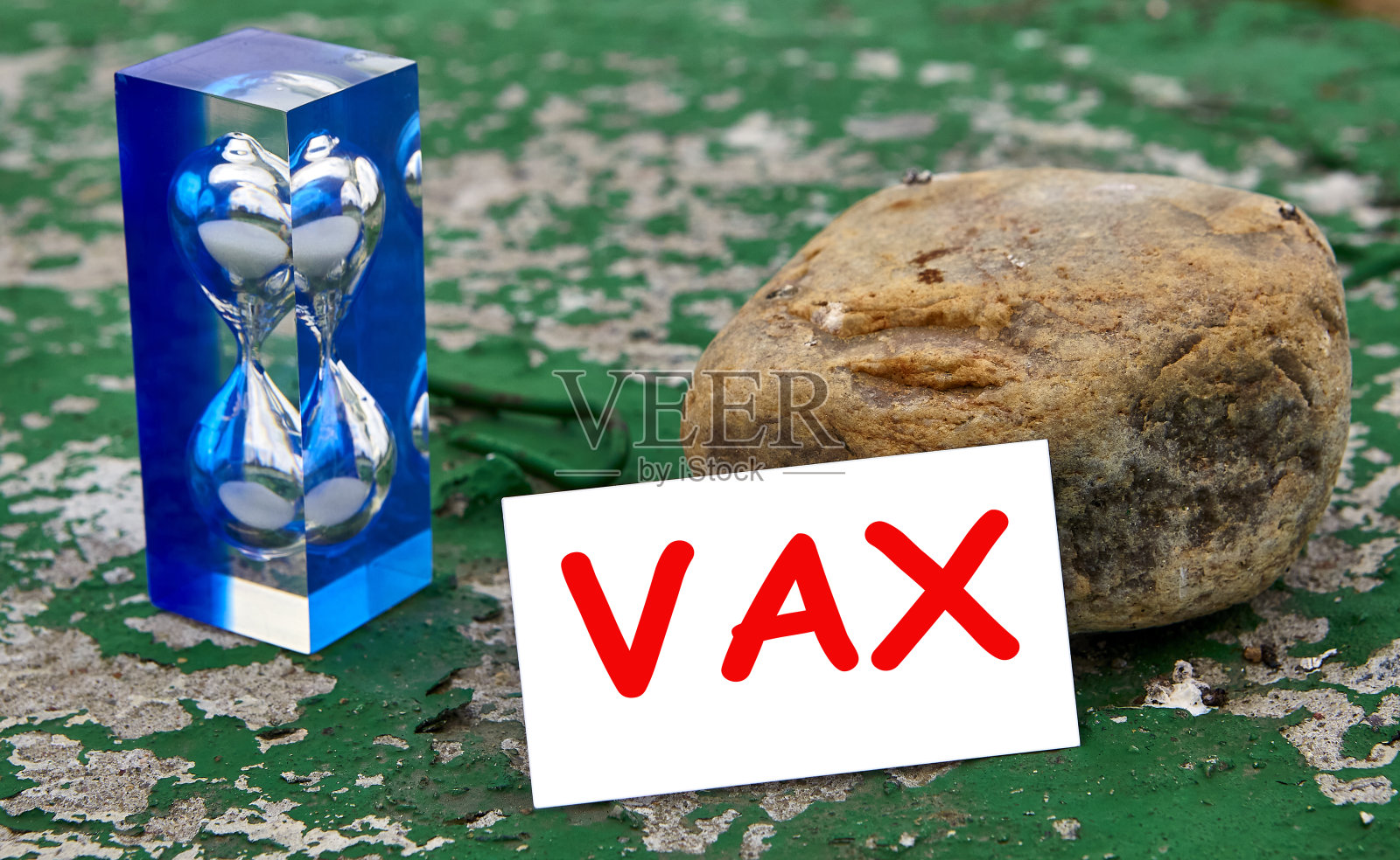 接种或不接种疫苗，决定接种或不接种针对Covid-19冠状病毒疫情的疫苗。照片摄影图片