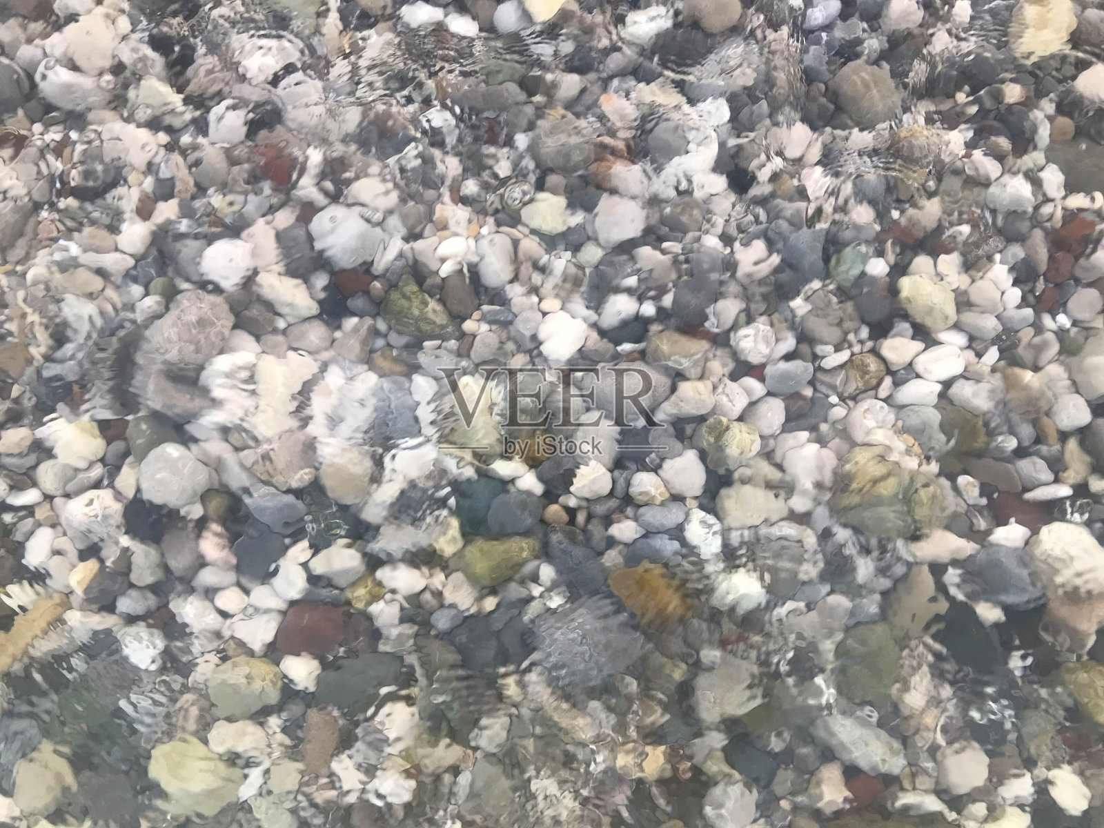 海洋水下的石头。海水和卵石照片摄影图片