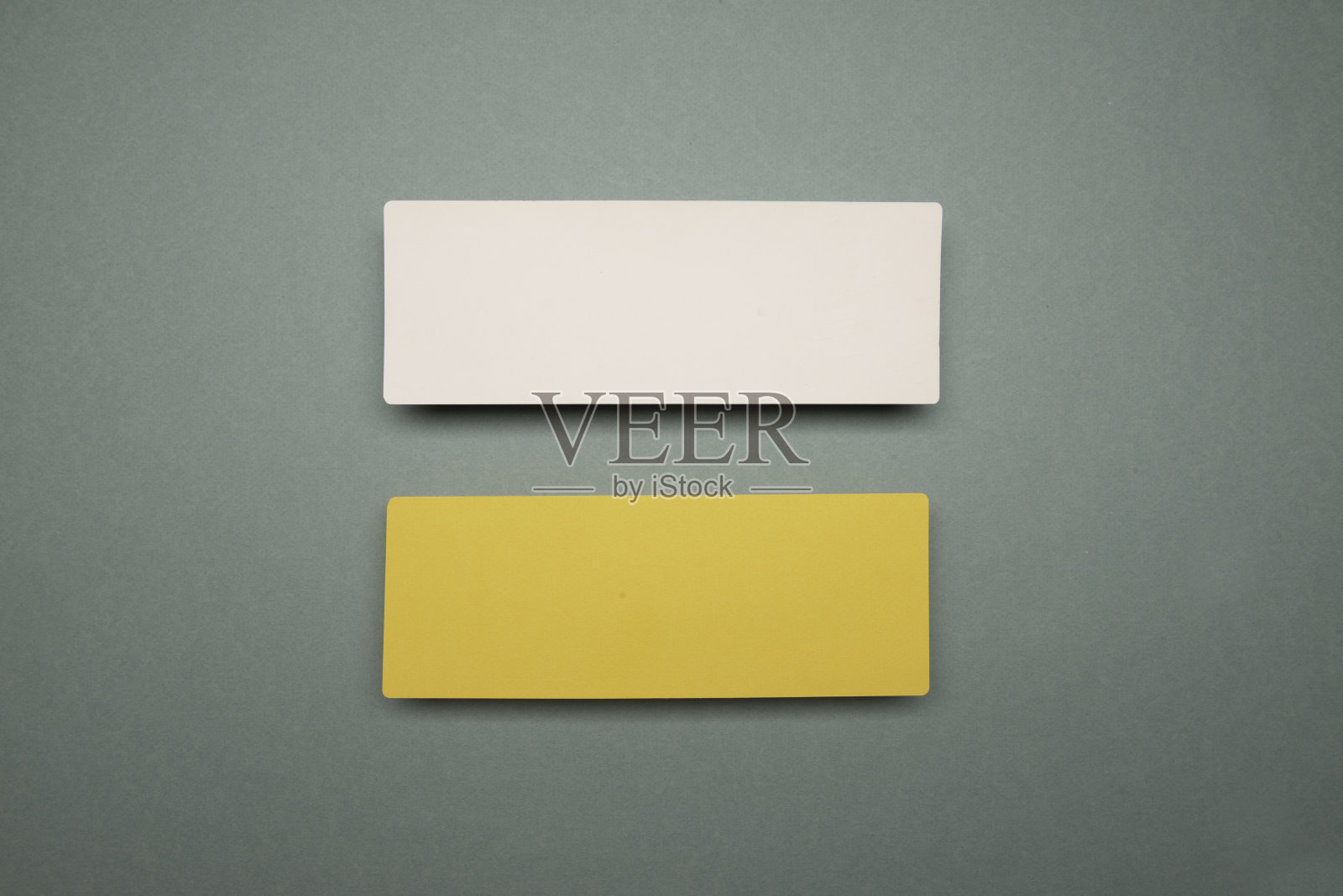 论文在纸上照片摄影图片