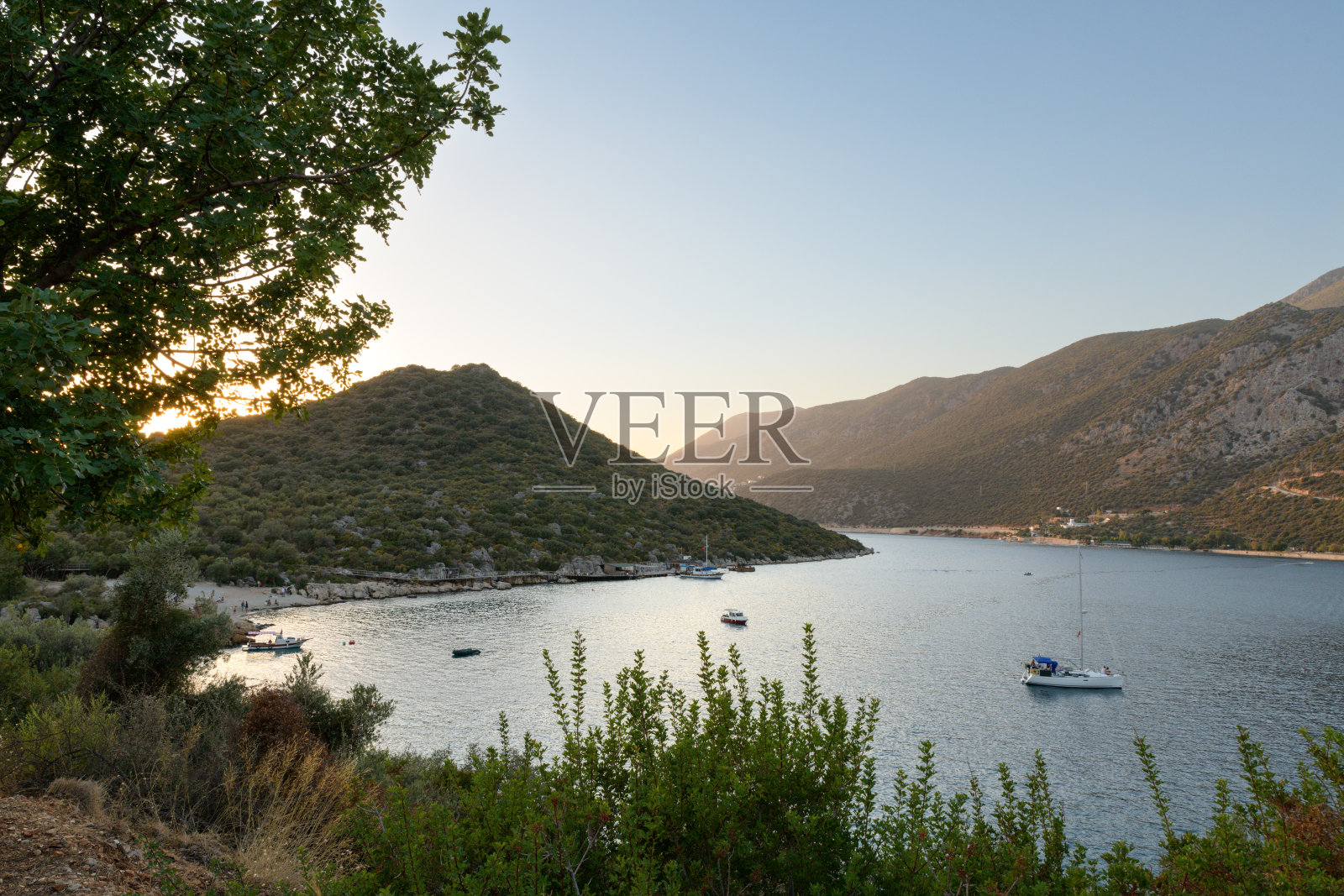 拥有游艇的浪漫海景。内,利西亚,土耳其照片摄影图片