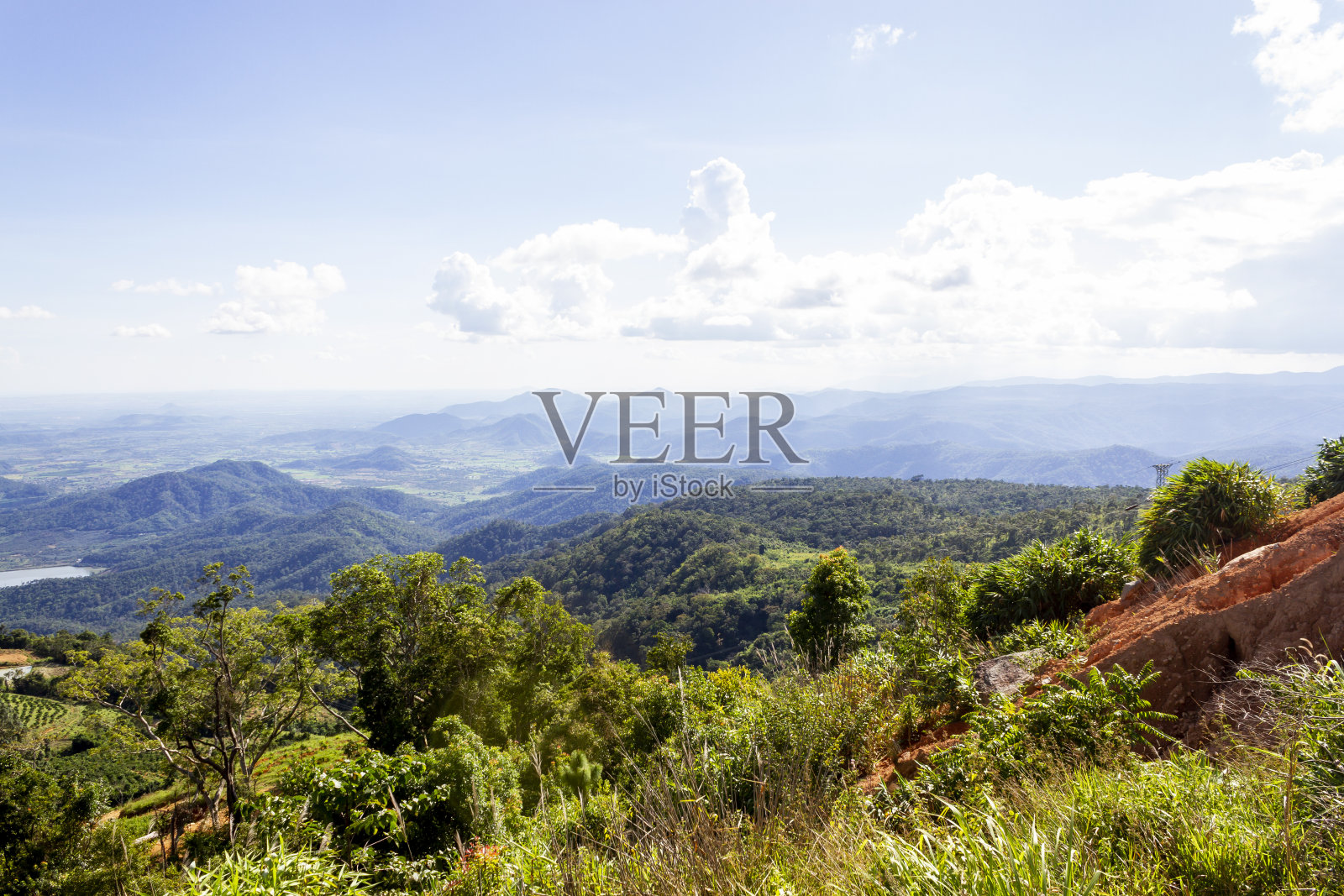 越南美丽的山谷和山脉的自然风光。照片摄影图片