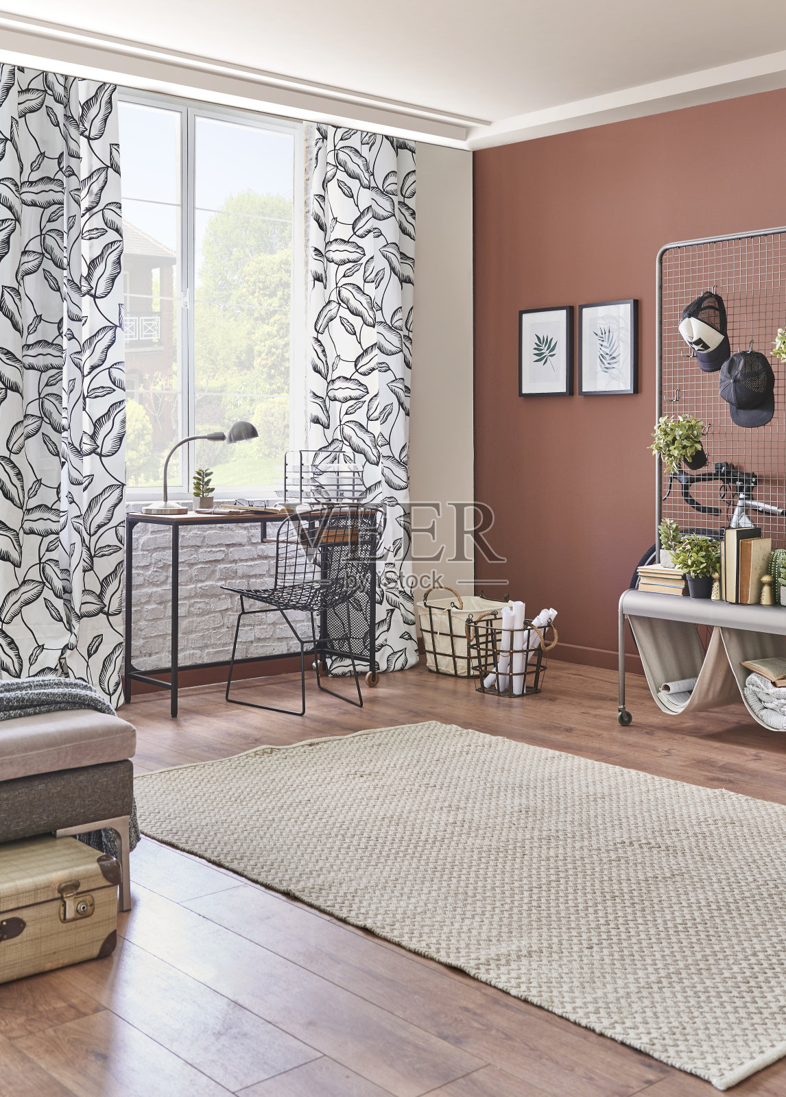 现代家庭室内客厅壁纸装饰照片摄影图片