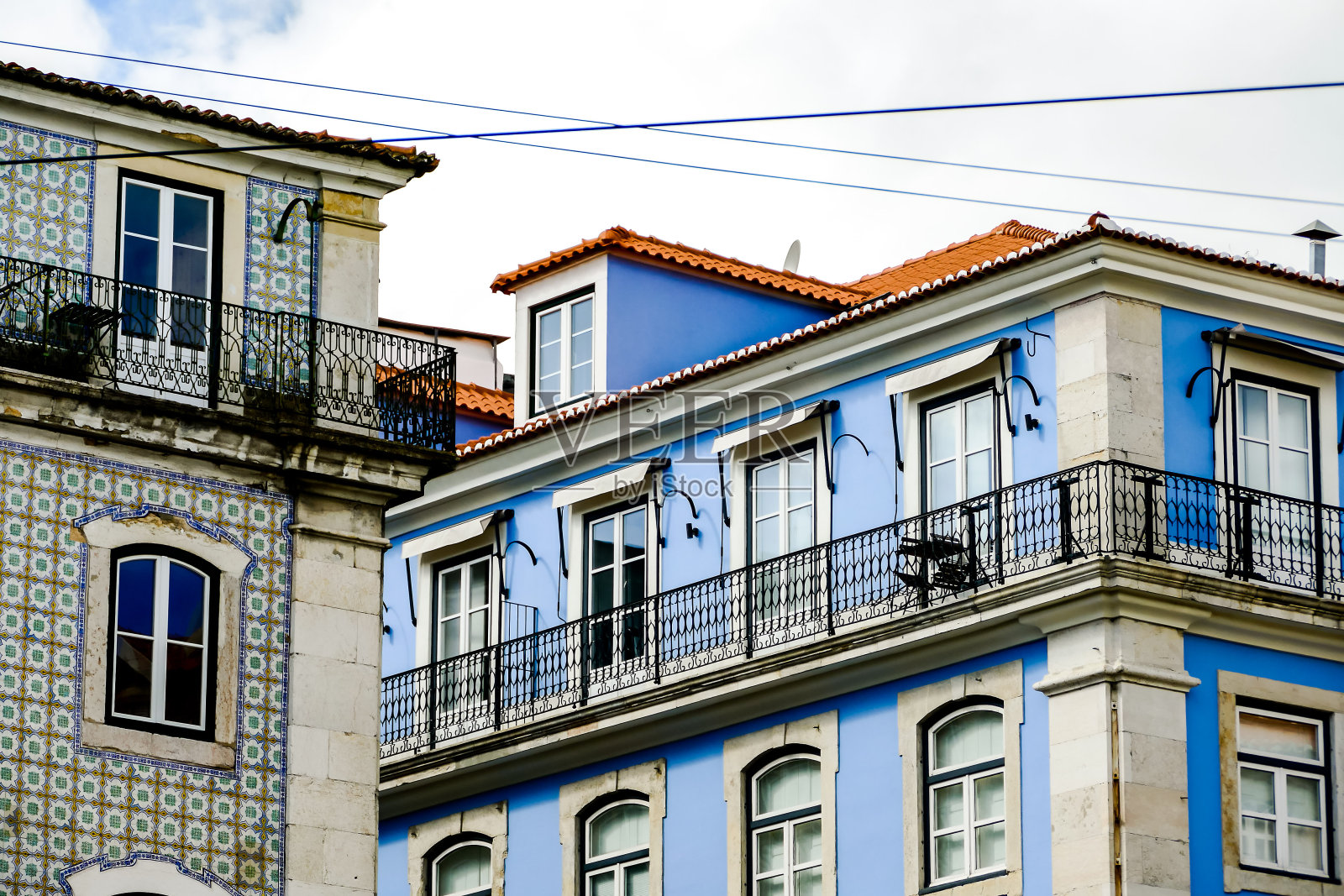 葡萄牙首都里斯本一座老建筑的正面照片摄影图片