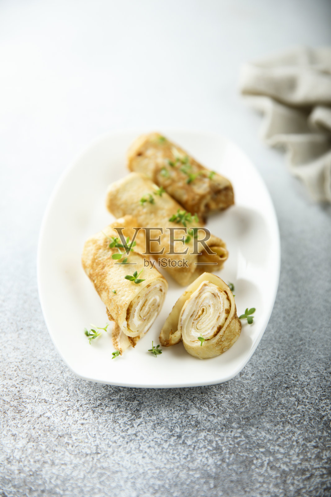 奶油芝士薄饼照片摄影图片