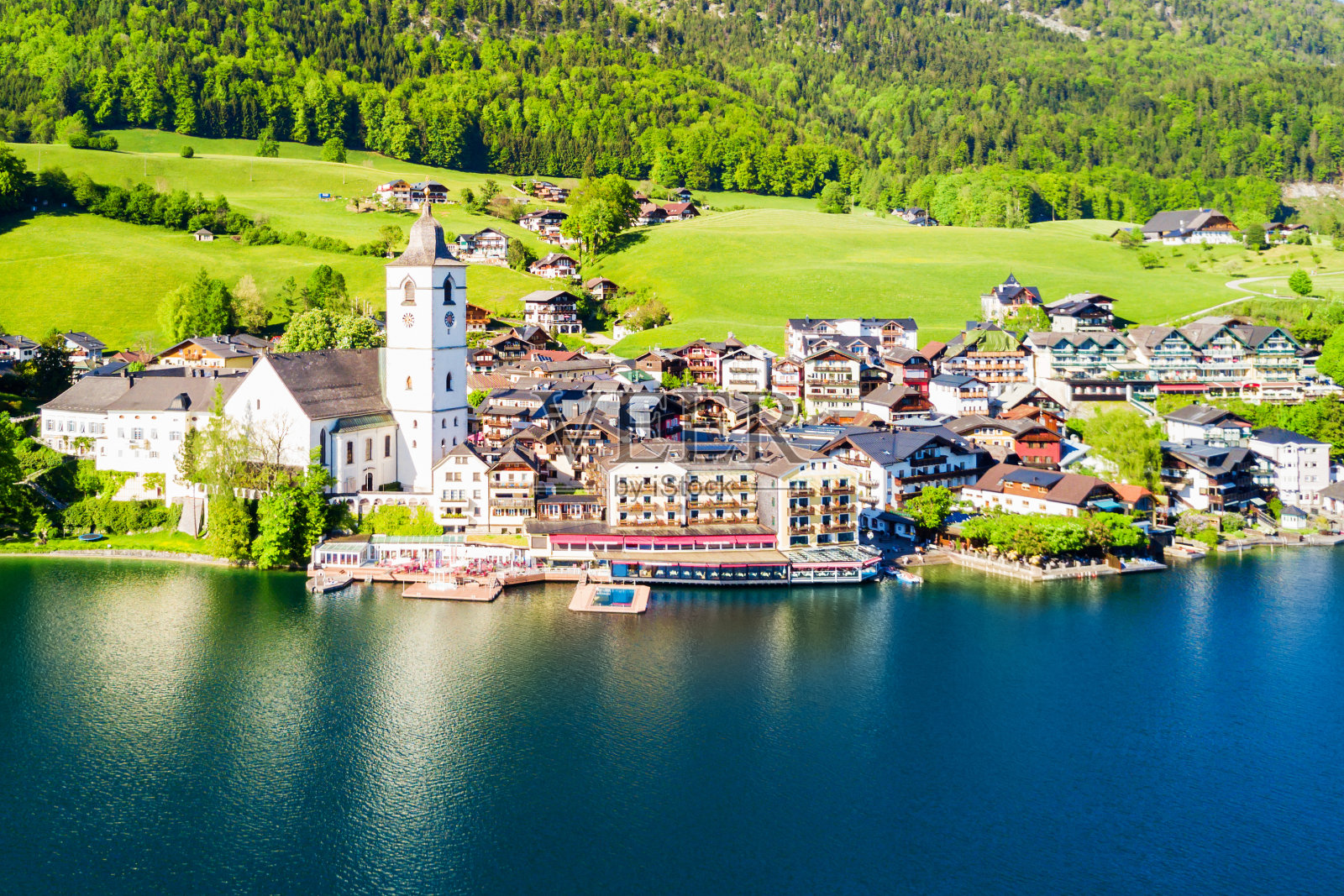 圣沃尔夫冈鸟瞰图照片摄影图片