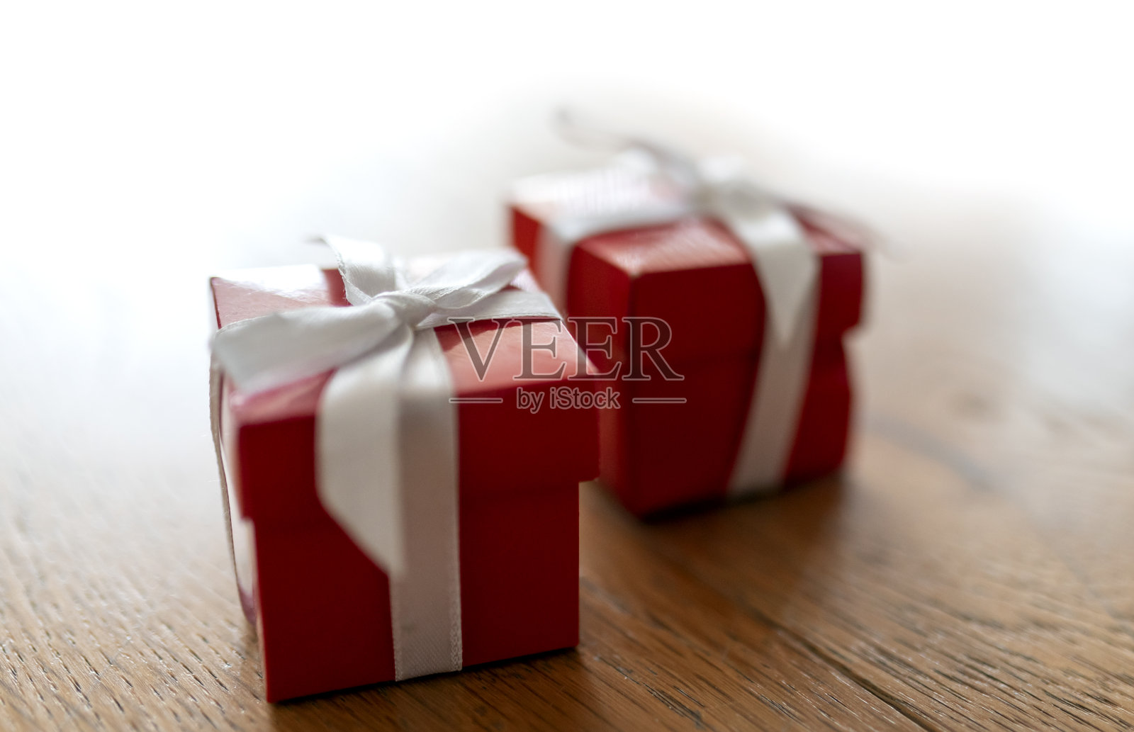 两个礼品盒照片摄影图片