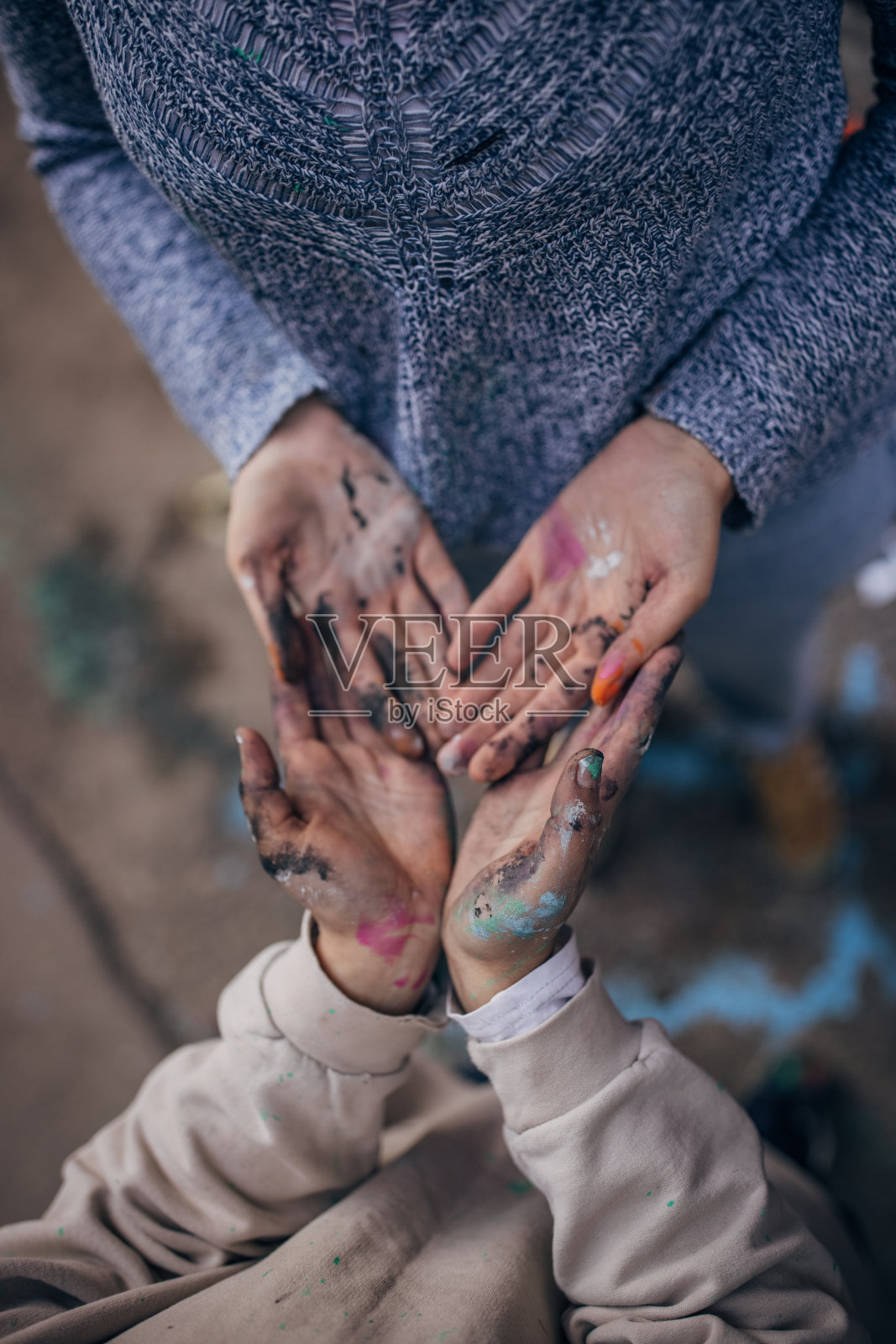 街头艺术的脏手照片摄影图片