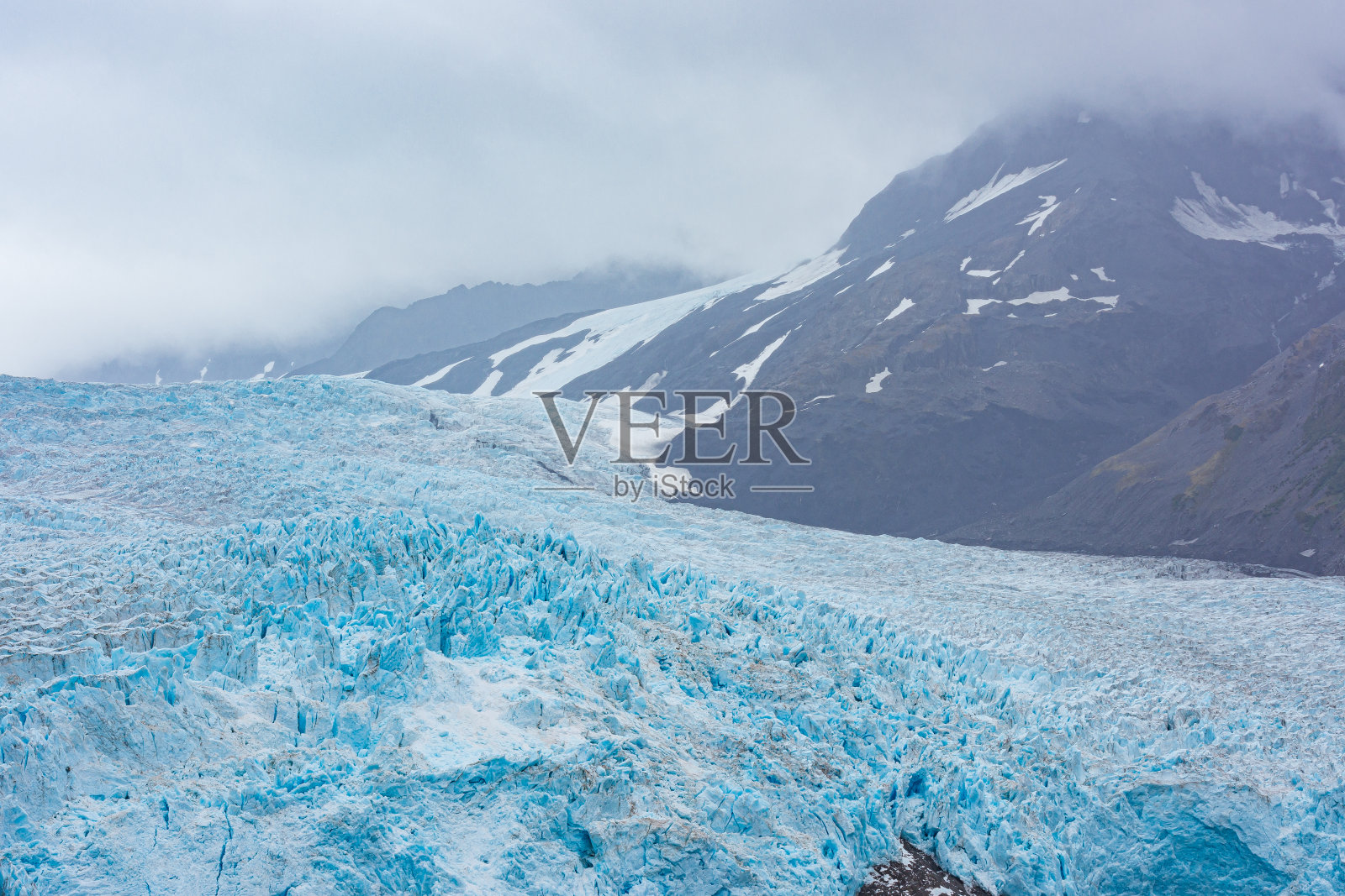 阿拉斯加西沃德附近的基奈峡湾国家公园。照片摄影图片