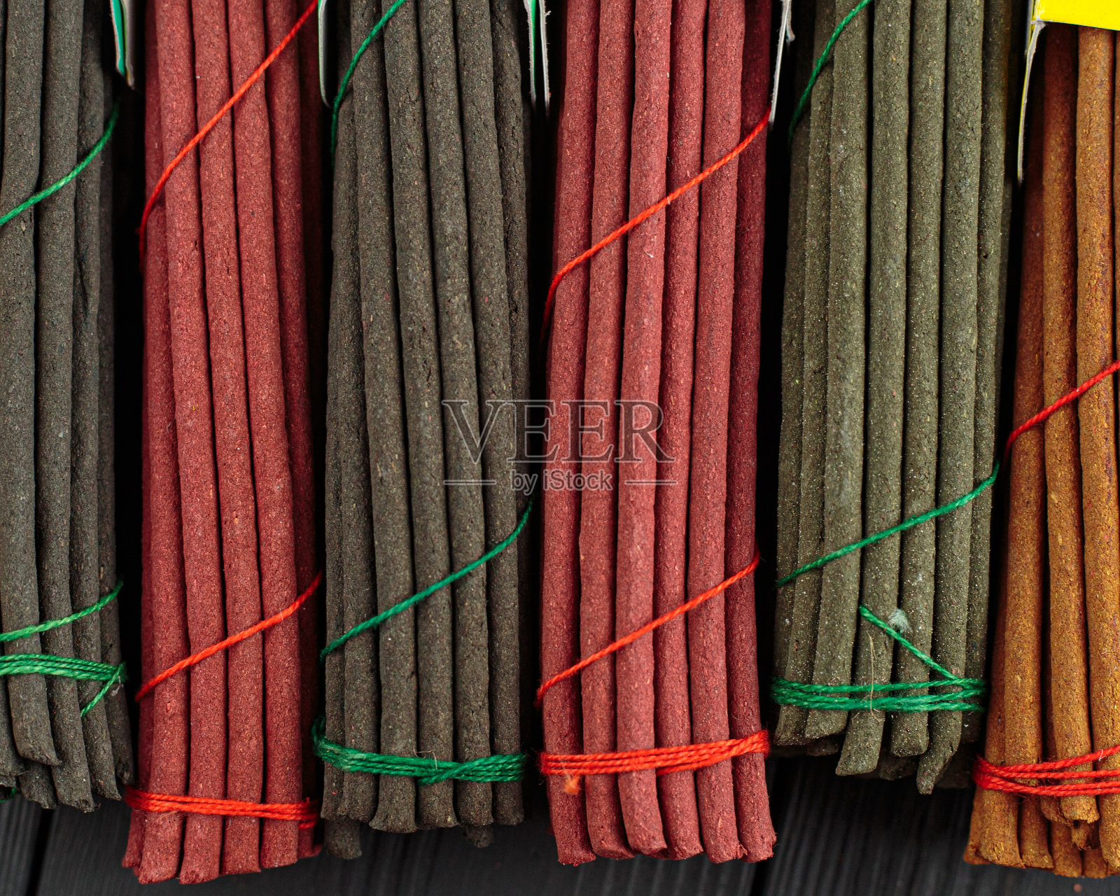 很多藏香有不同的香味照片摄影图片