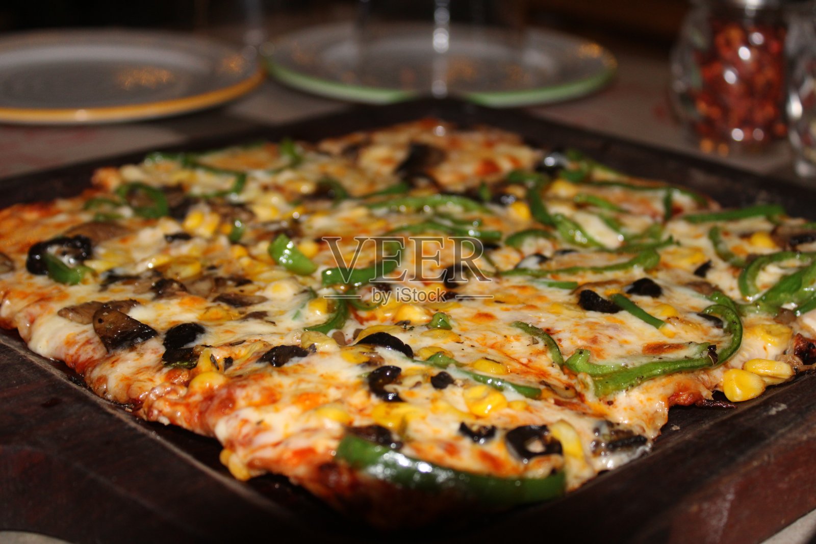 美味的披萨片照片摄影图片