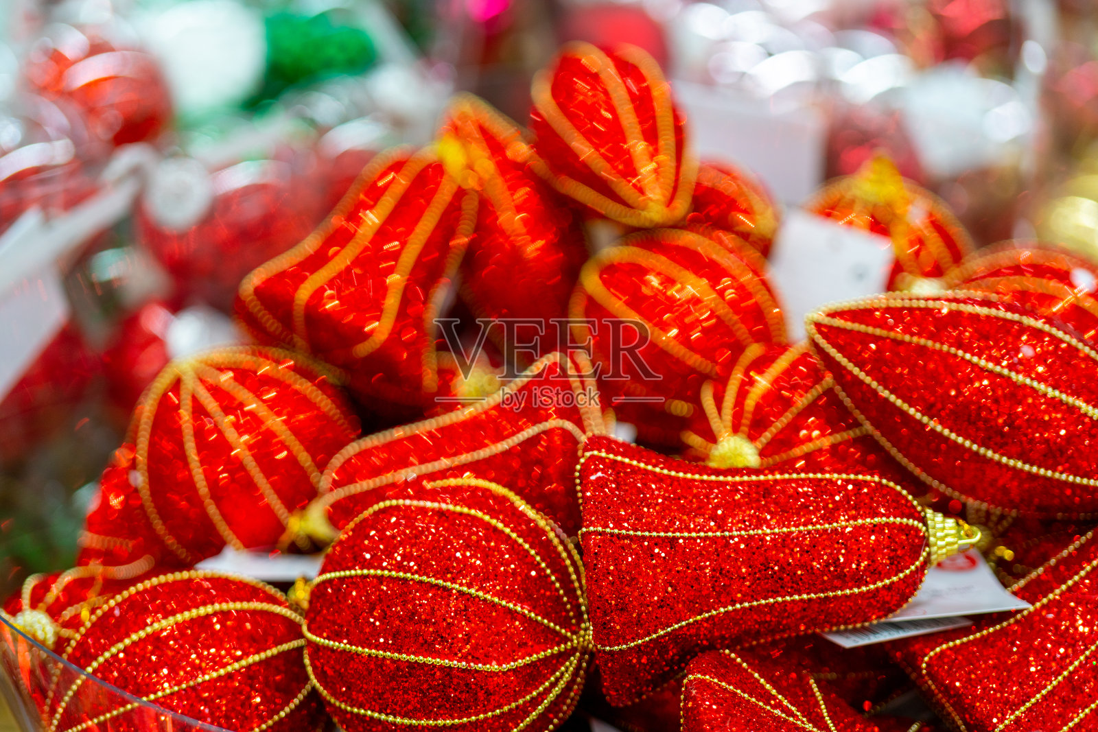 圣诞树的节日装饰。照片摄影图片