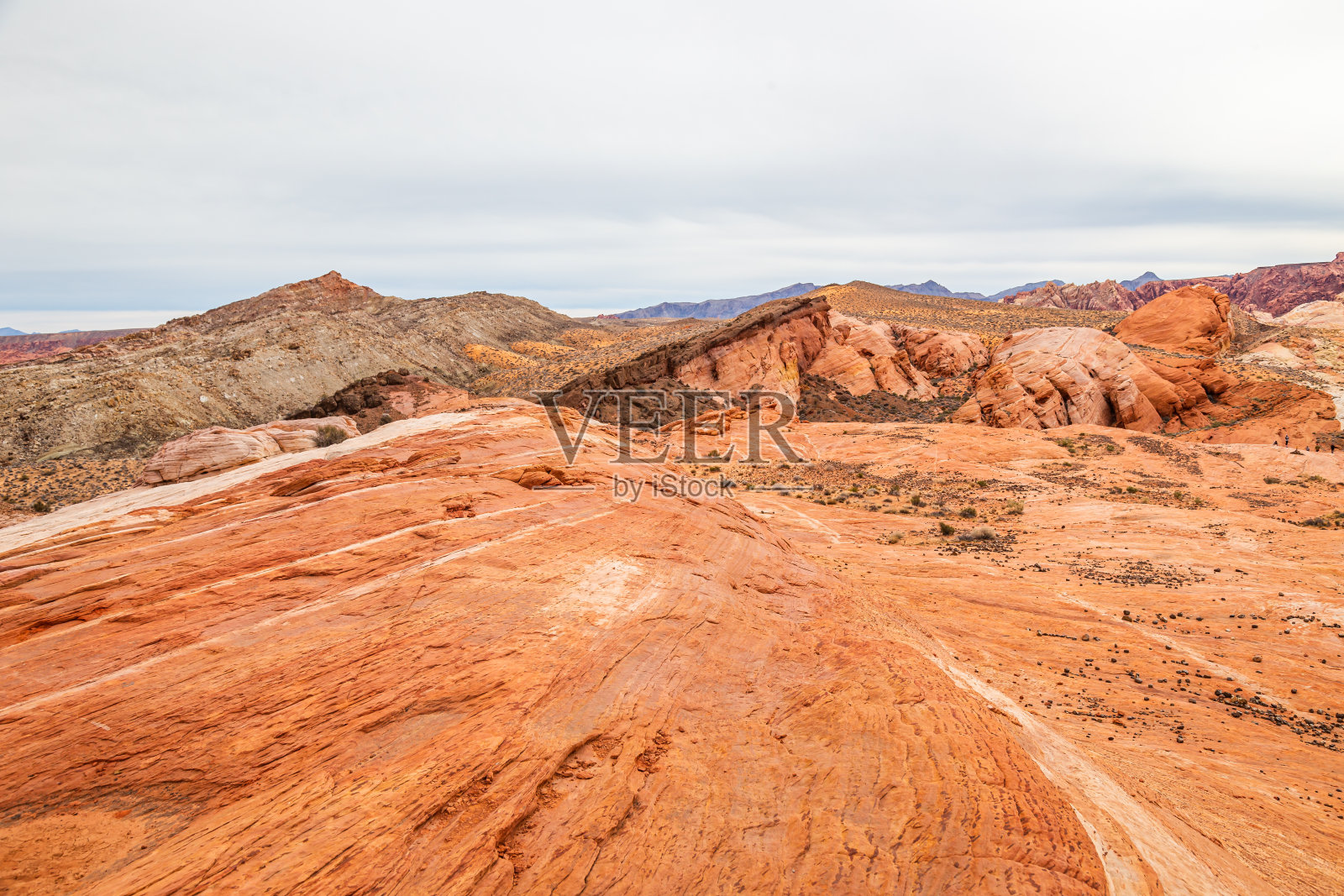 火谷州立公园的红白砂岩层照片摄影图片