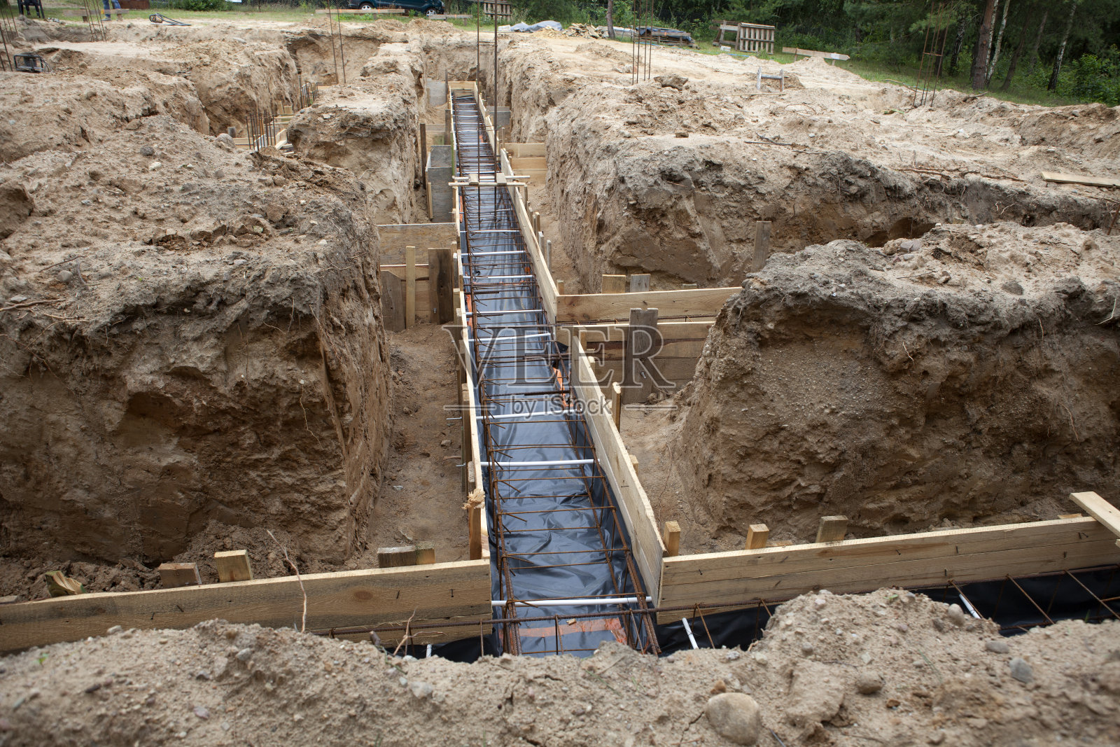 新建房屋模板钢筋准备照片摄影图片