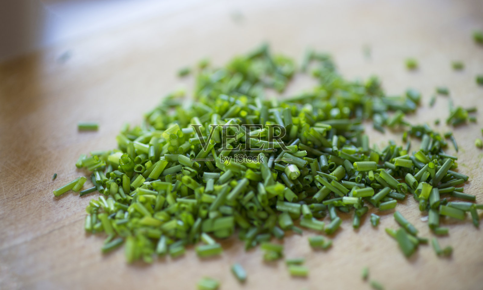 洋葱，青葱，韭菜，切成小管子照片摄影图片