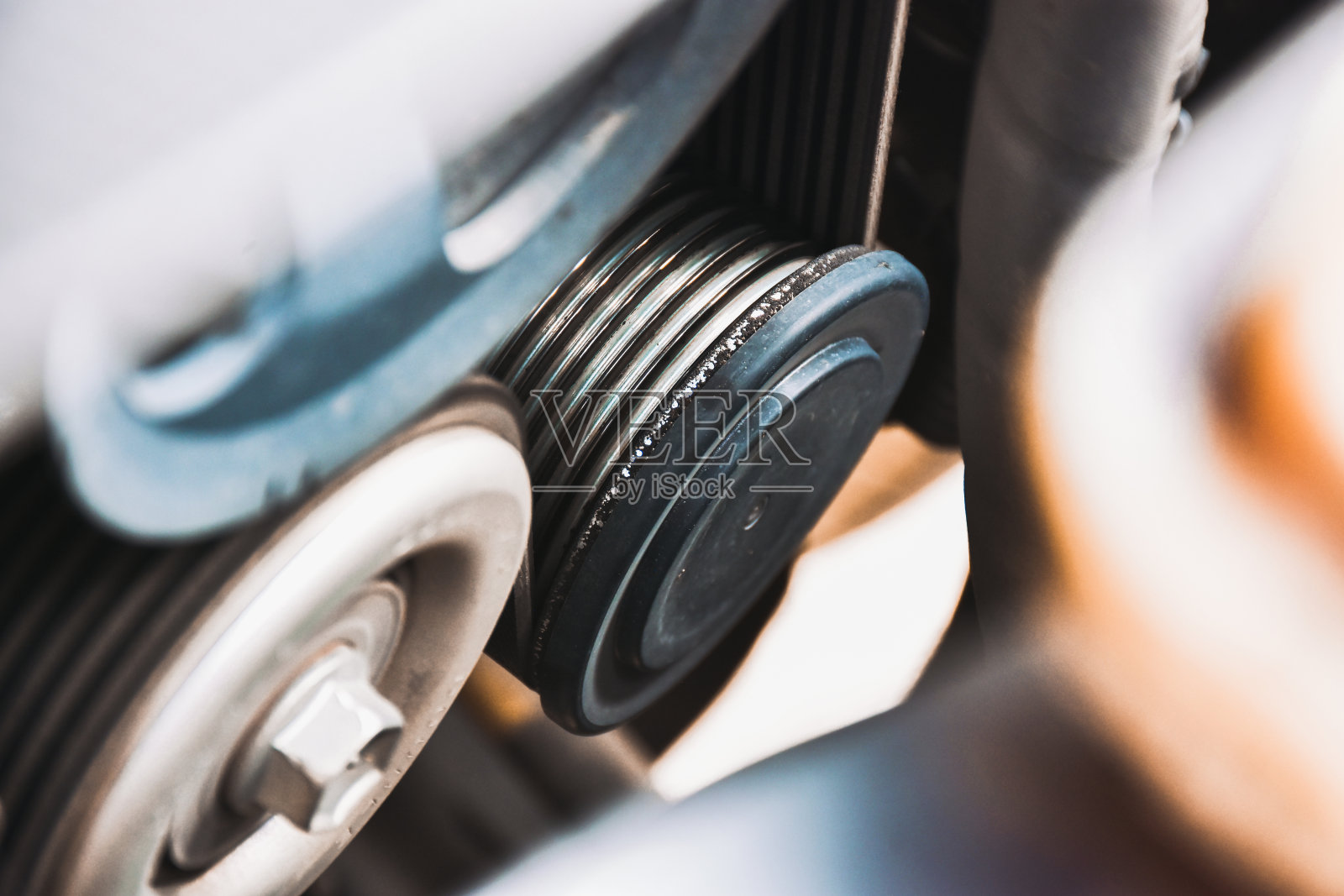 皮带张紧器的惰轮照片摄影图片