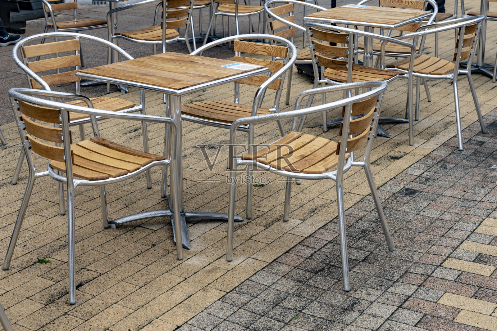 封闭期间，户外café无人照片摄影图片