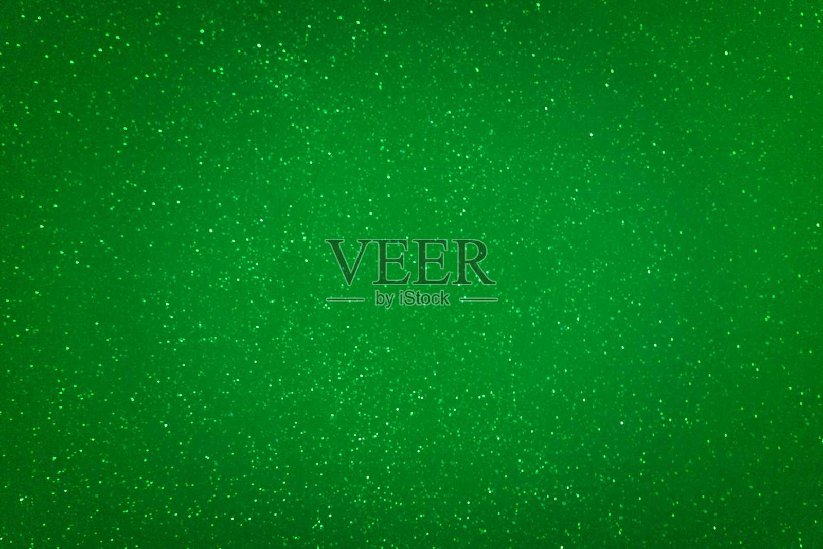 明亮的绿色背景。圣诞节，新年背景。背景,闪闪发光。照片摄影图片