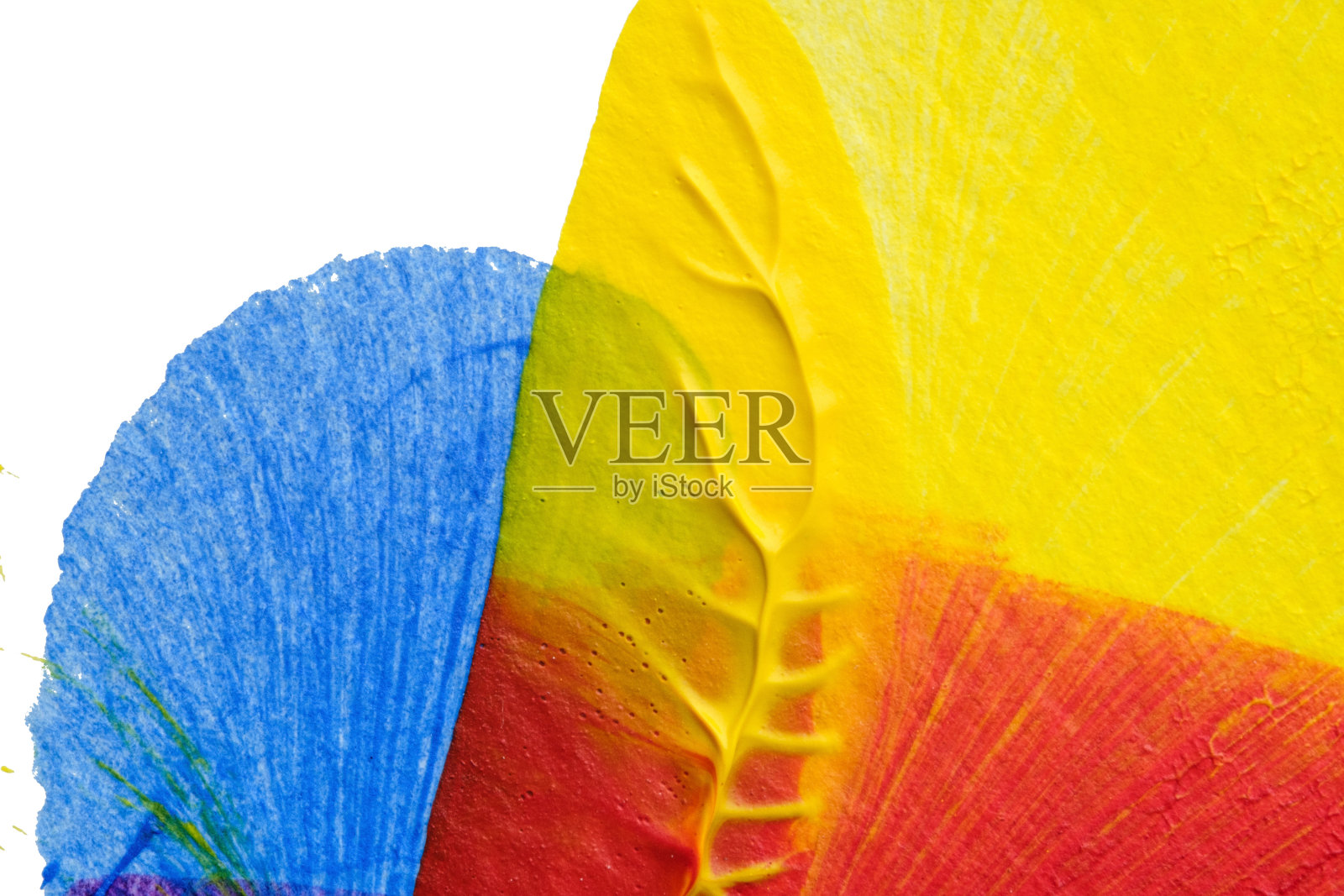 蓝紫红黄抽象丙烯绘画色彩纹理在白色背景上采用墨渍法照片摄影图片