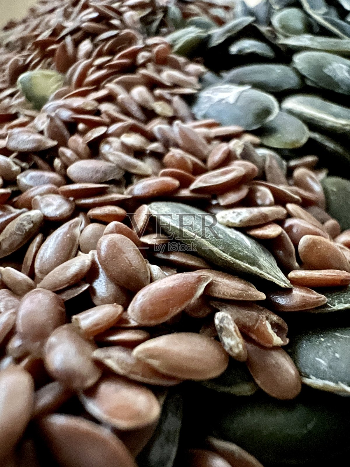亚麻和南瓜籽照片摄影图片