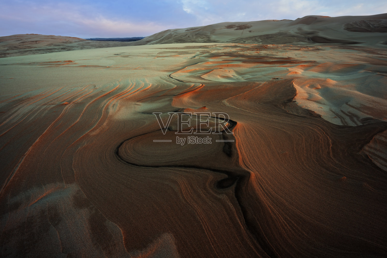 日落时分的银湖沙丘照片摄影图片