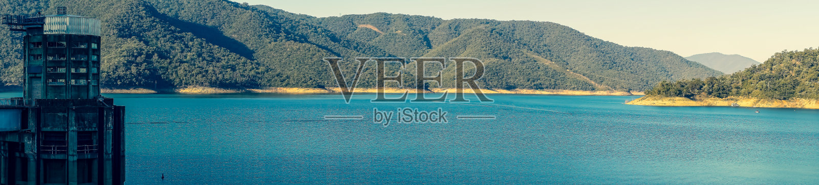 澳大利亚“Eildon湖”的景观。照片摄影图片
