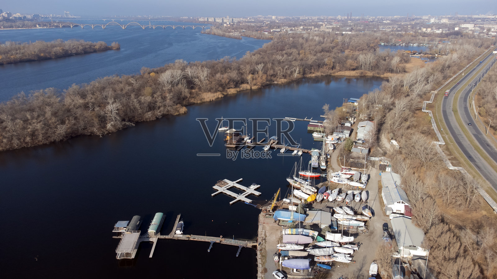 对游艇码头照片摄影图片