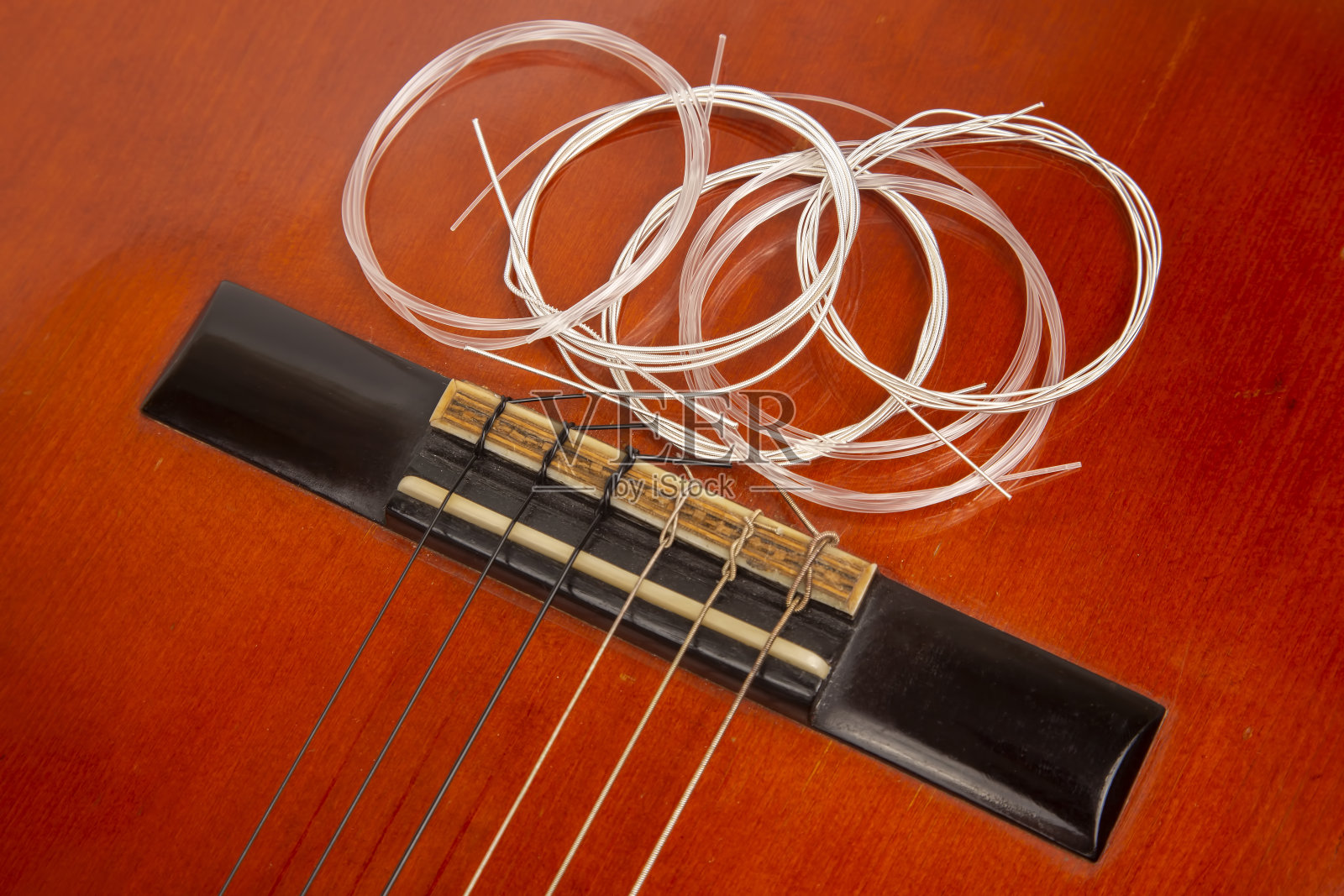 新尼龙弦为古典吉他照片摄影图片