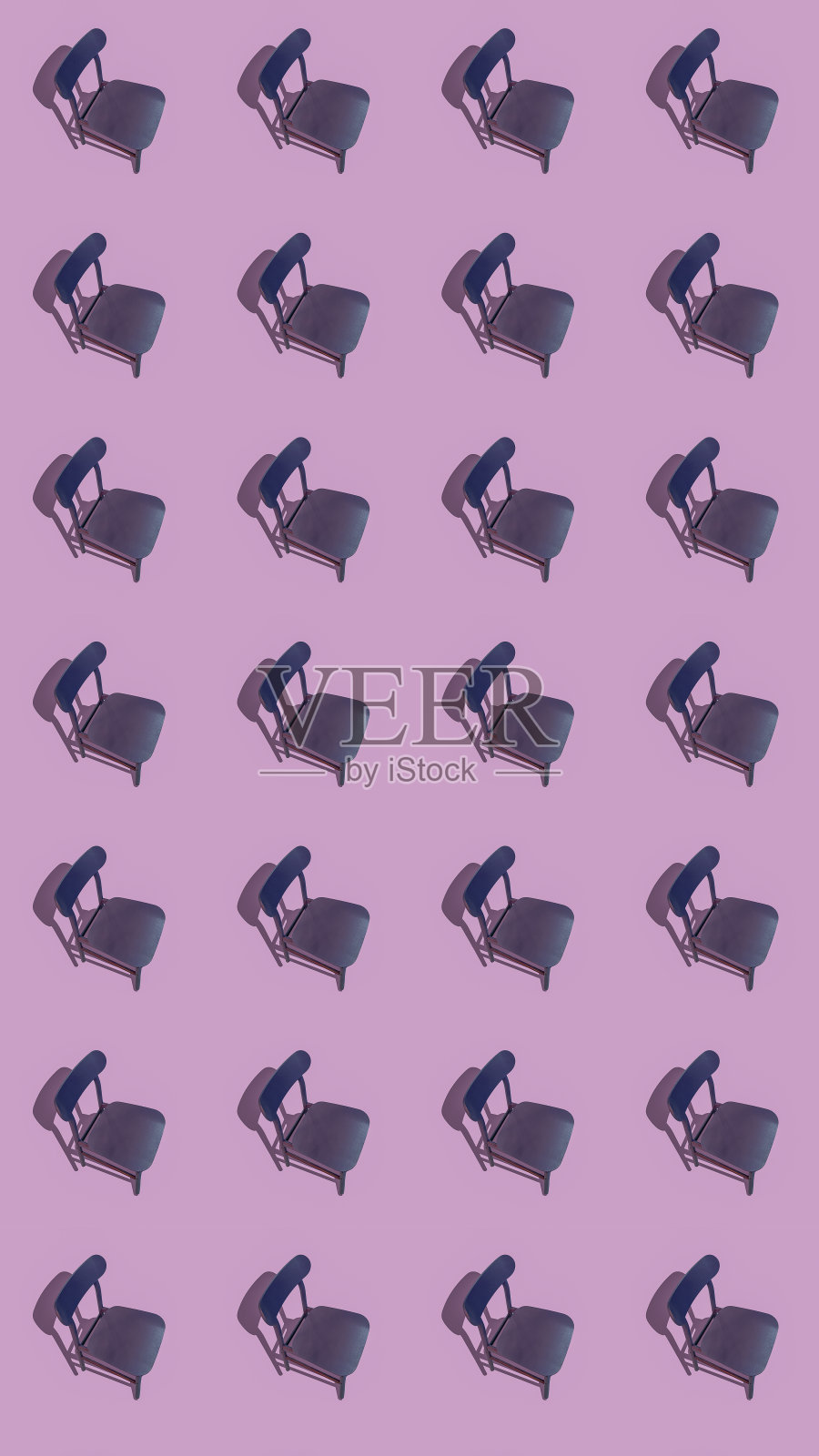 垂直图案复古风格横幅:棕色木椅孤立在一个紫色的背景与阴影照片摄影图片