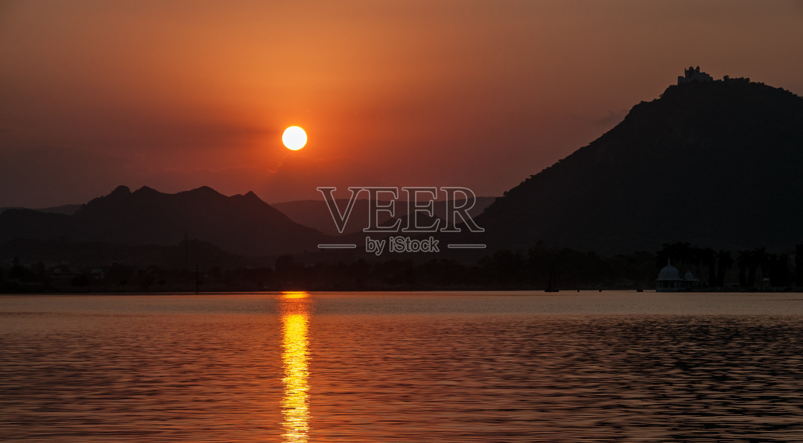 湖Nakki日落照片摄影图片