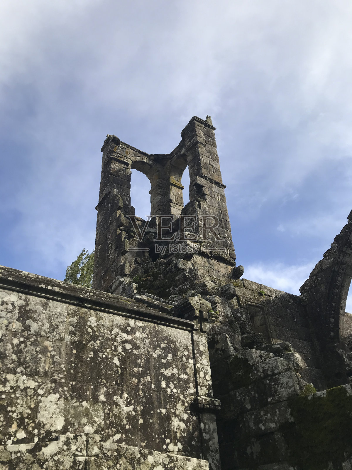 教堂的一部分古代遗迹照片摄影图片