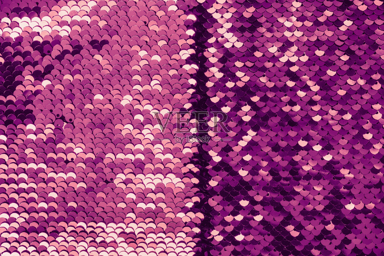 奢华抽象的背景与珊瑚和紫罗兰亮片。闪亮的颜色2022照片摄影图片