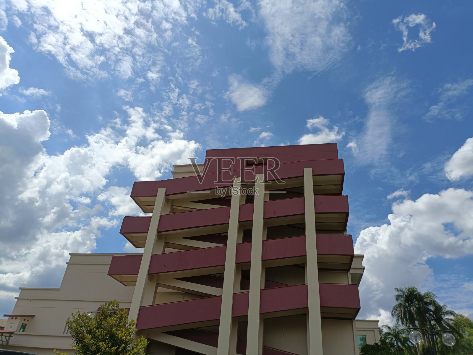 紧急逃生楼梯照片摄影图片