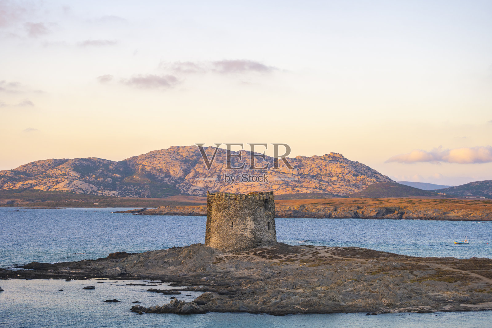 意大利撒丁岛的斯廷蒂诺海滩。照片摄影图片