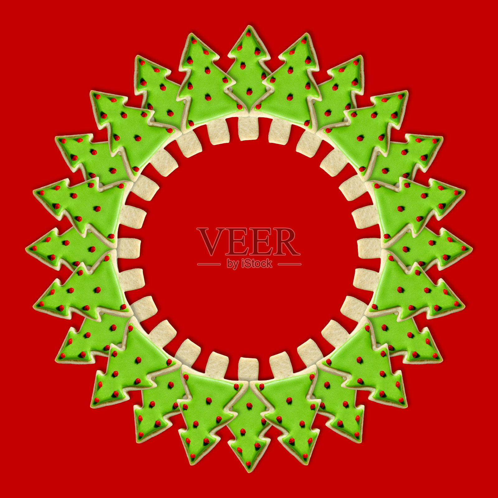 圣诞树:用圣诞装饰饼干制作的圣诞花环照片摄影图片