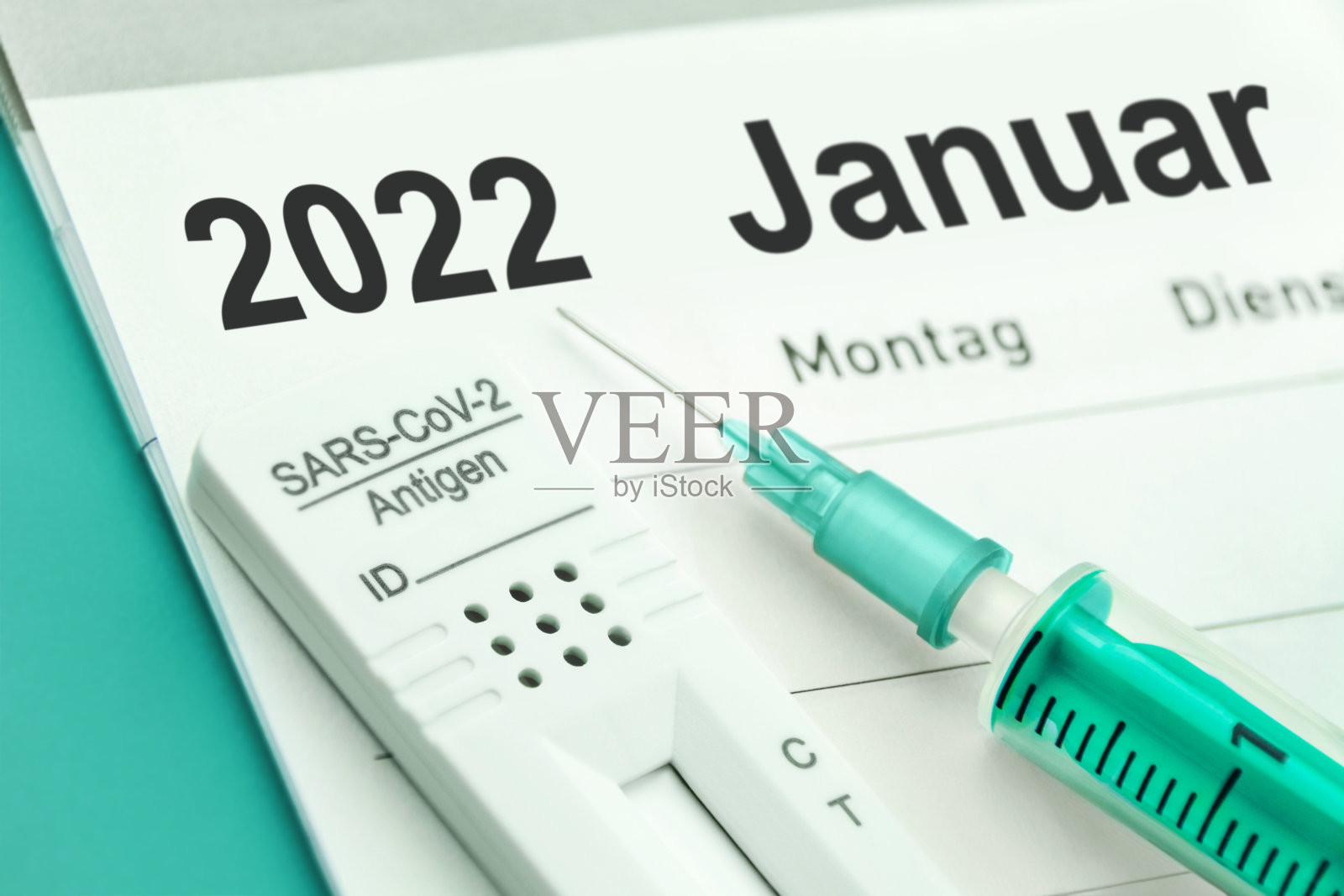 德国日历2022年1月和疫苗接种与快速抗原检测和工作日照片摄影图片