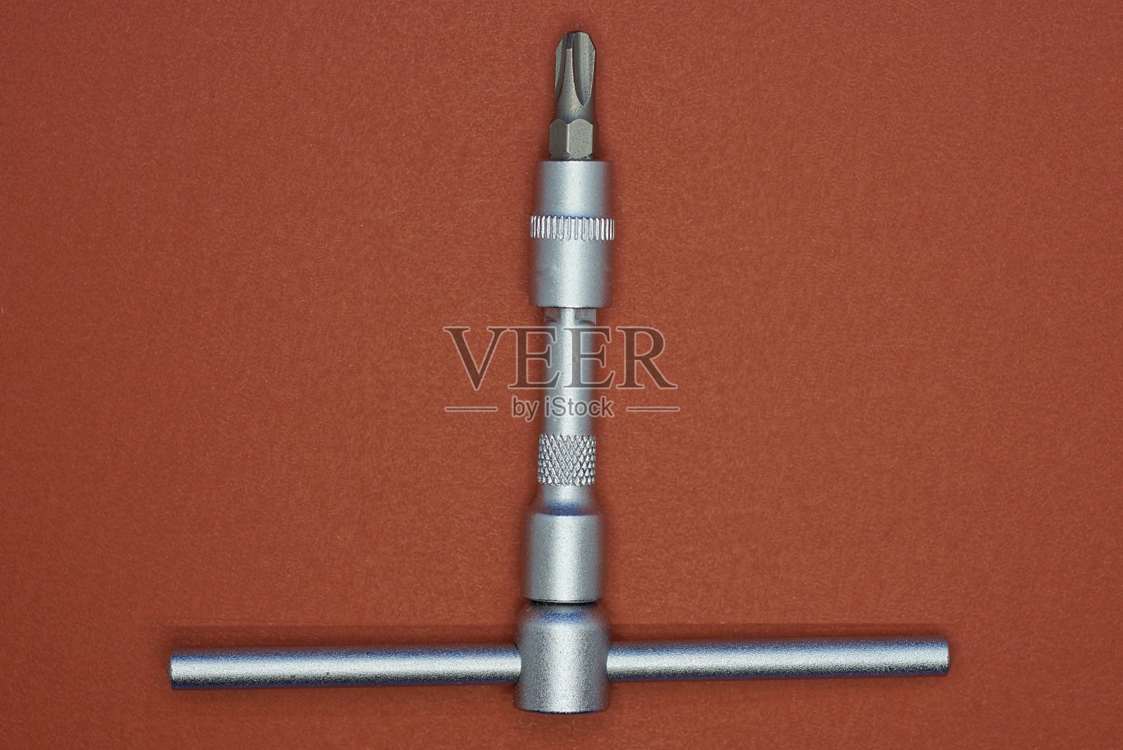 由一把灰铁螺丝刀制成的工具照片摄影图片