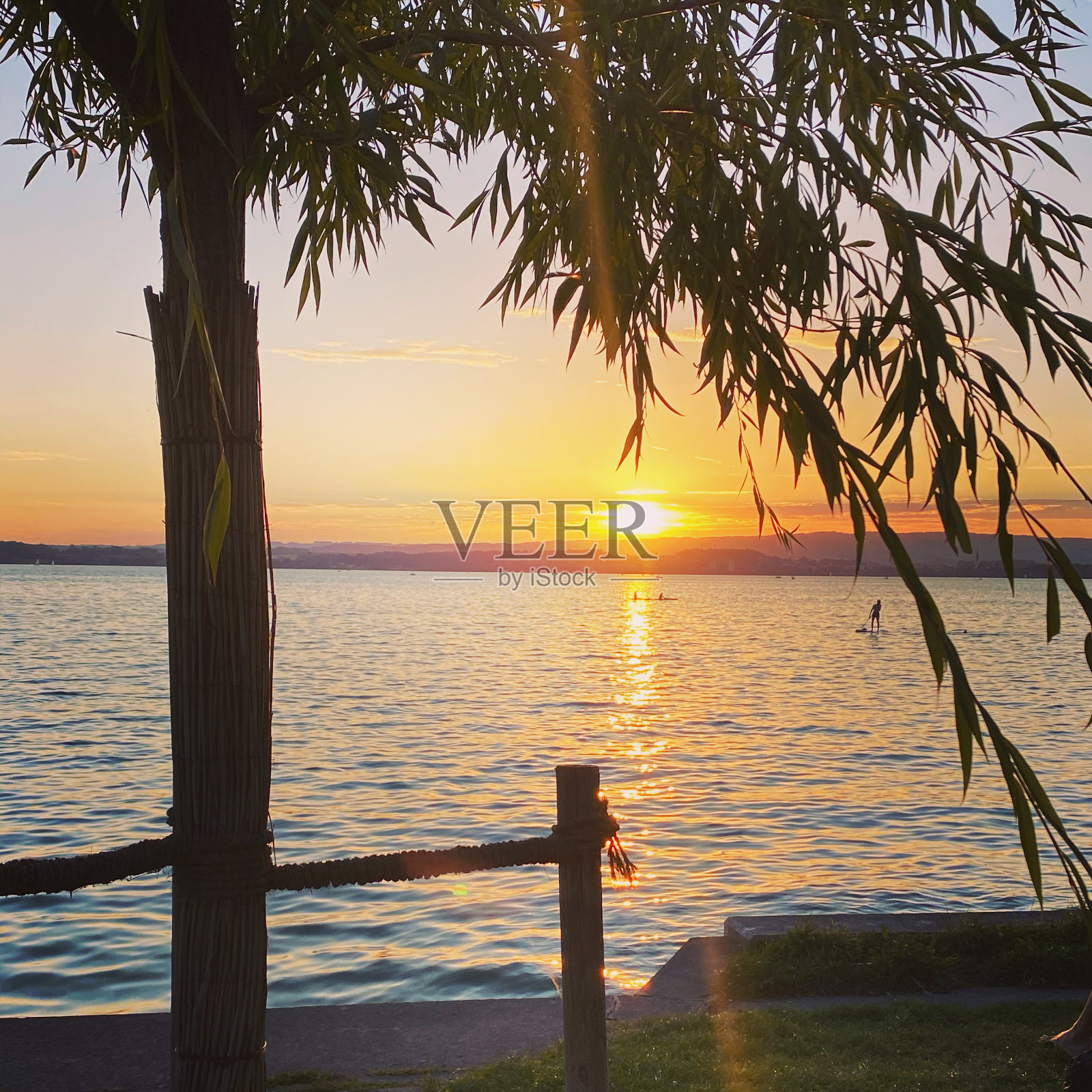 湖日落照片摄影图片