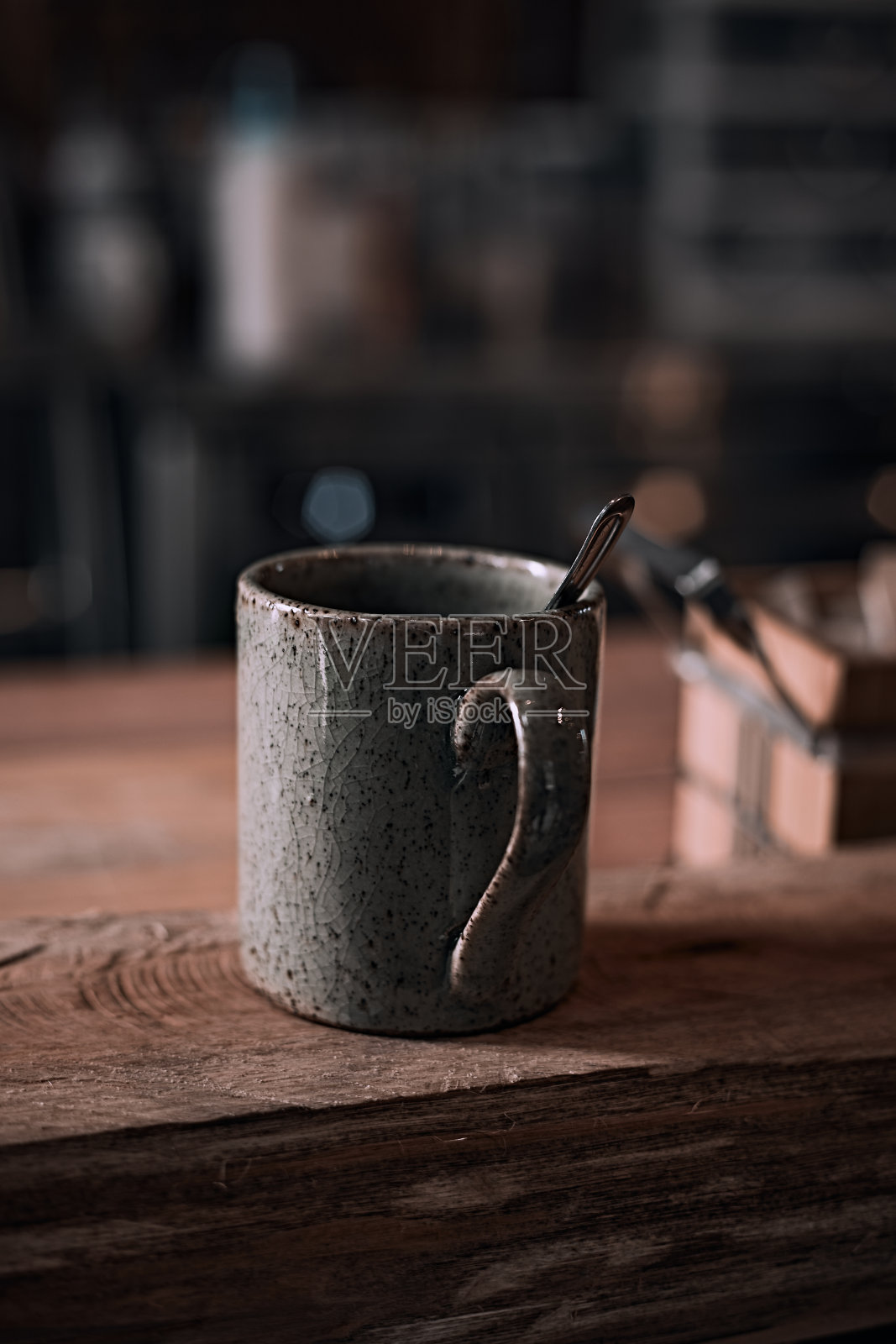 一杯芳香的黑咖啡，照片摄影图片