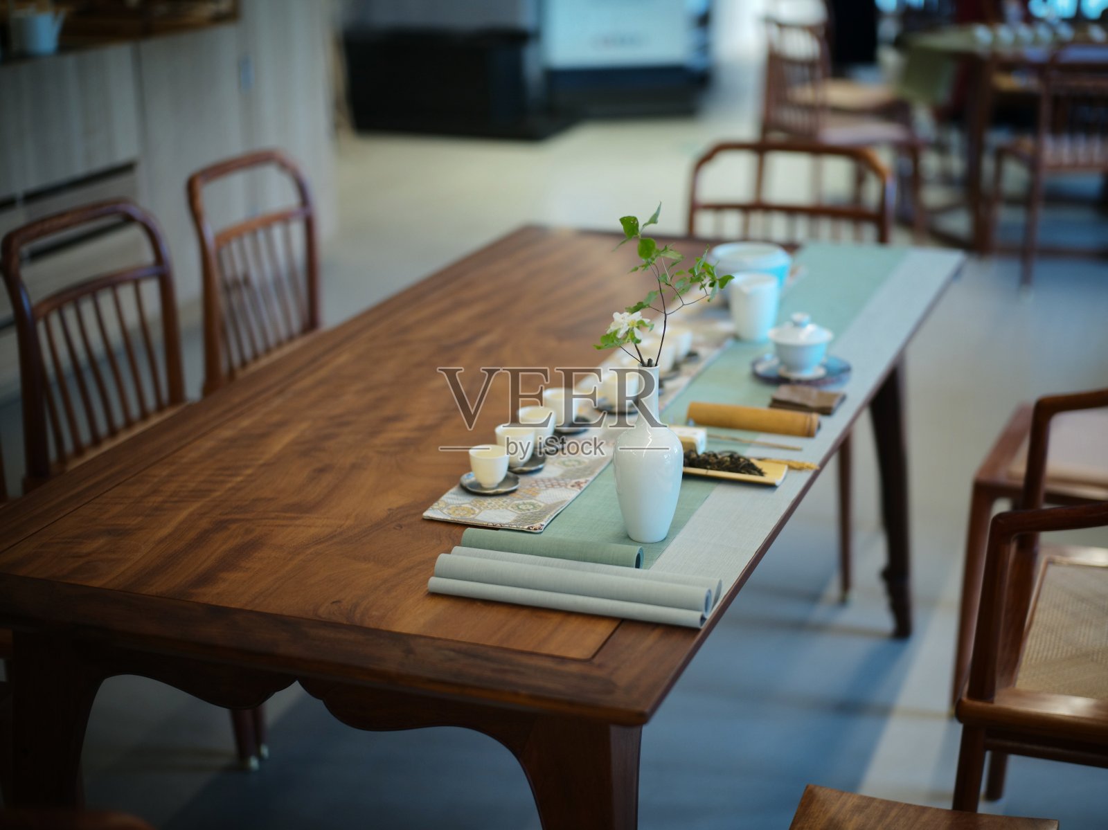 宽敞、明亮、干净整洁的茶室装修照片摄影图片