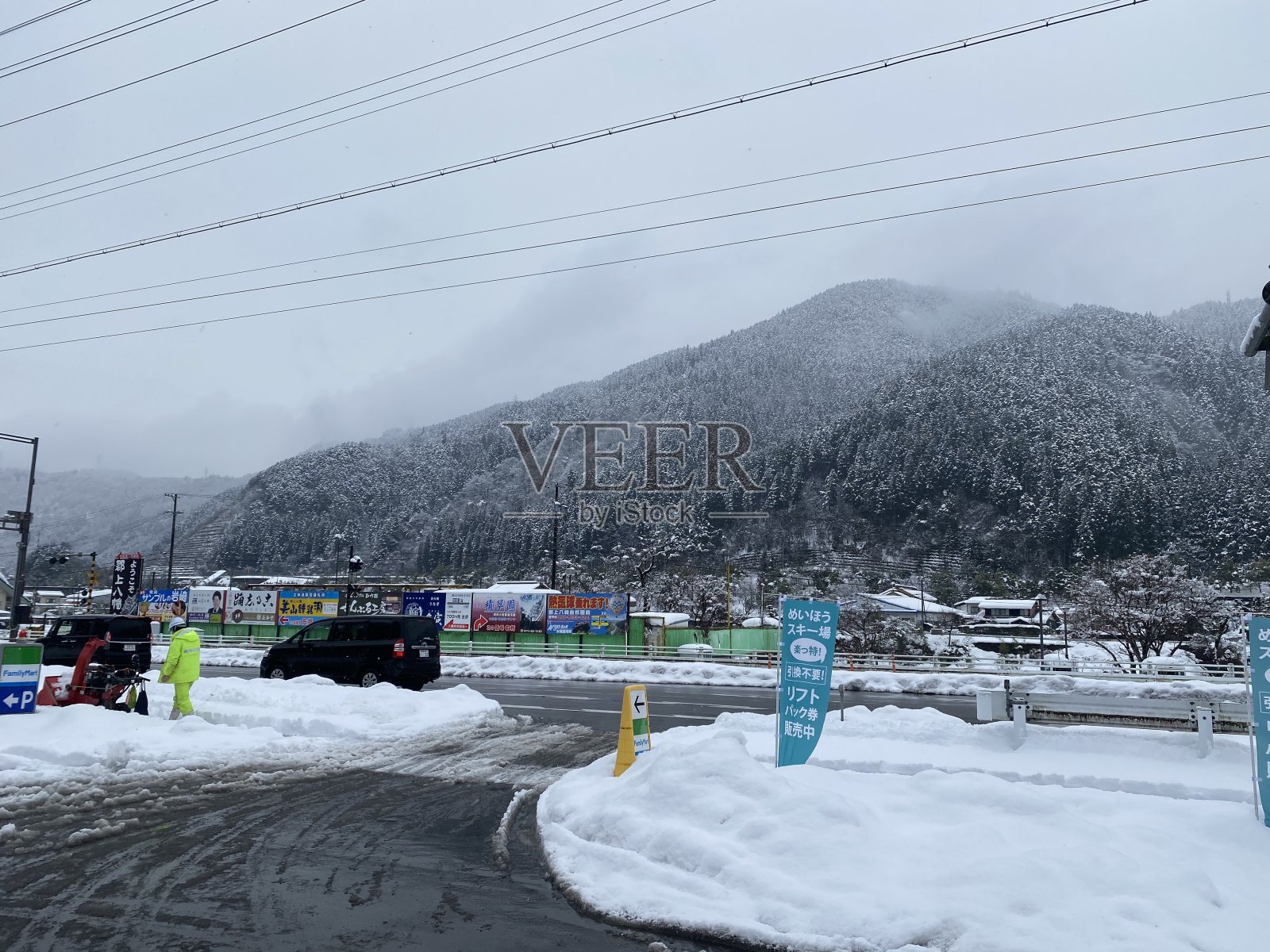 日本Gujo的降雪照片摄影图片