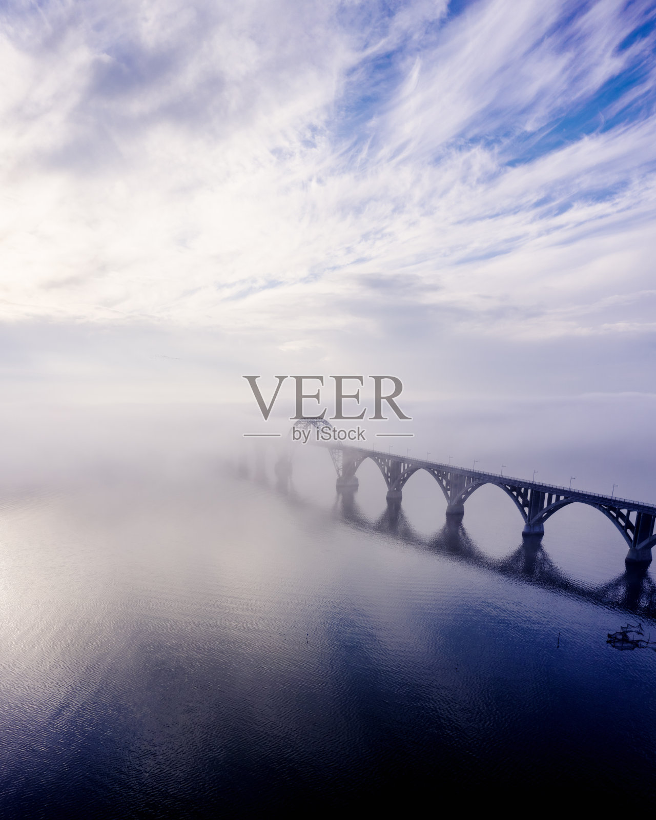 丹麦亚历山大皇后大桥照片摄影图片