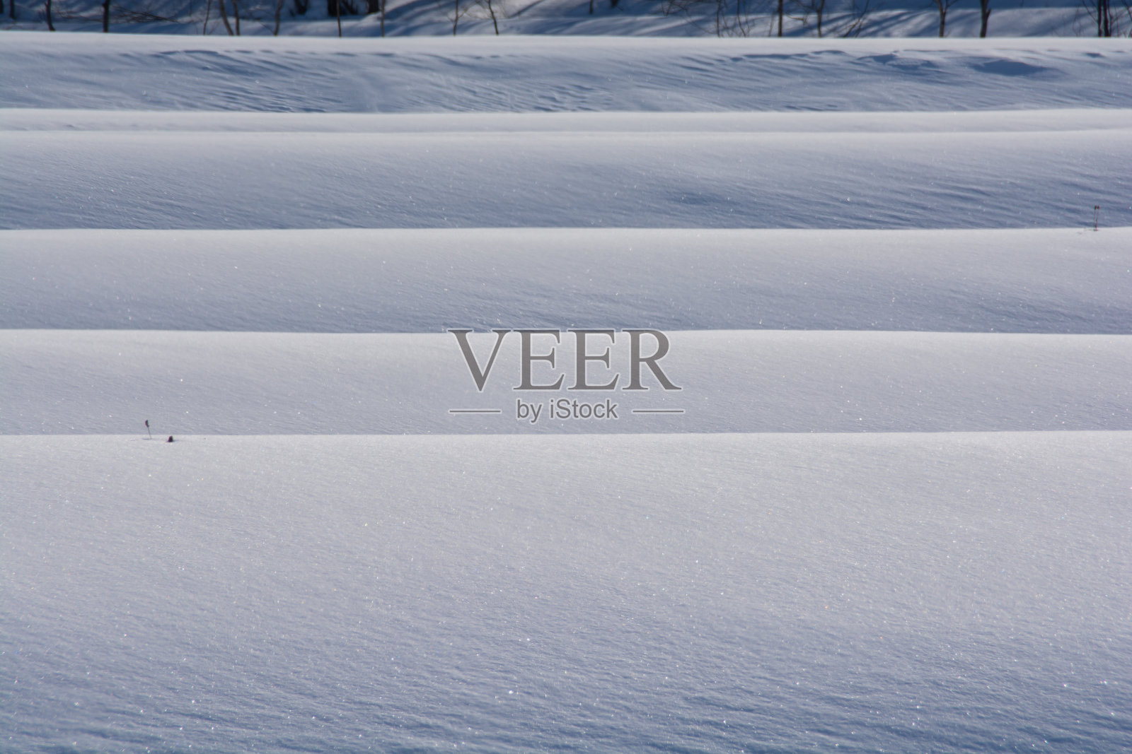 雪景中梯田的阴影照片摄影图片