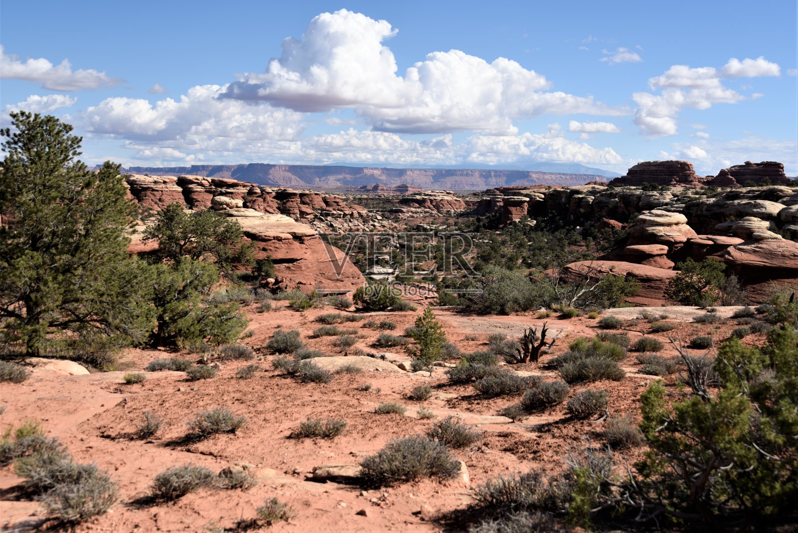 象山附近的岩层照片摄影图片
