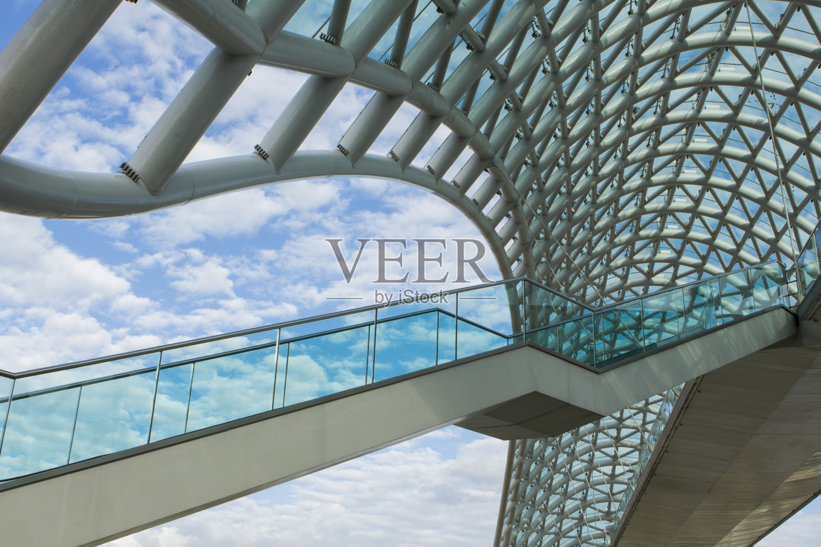 第比利斯的和平桥照片摄影图片