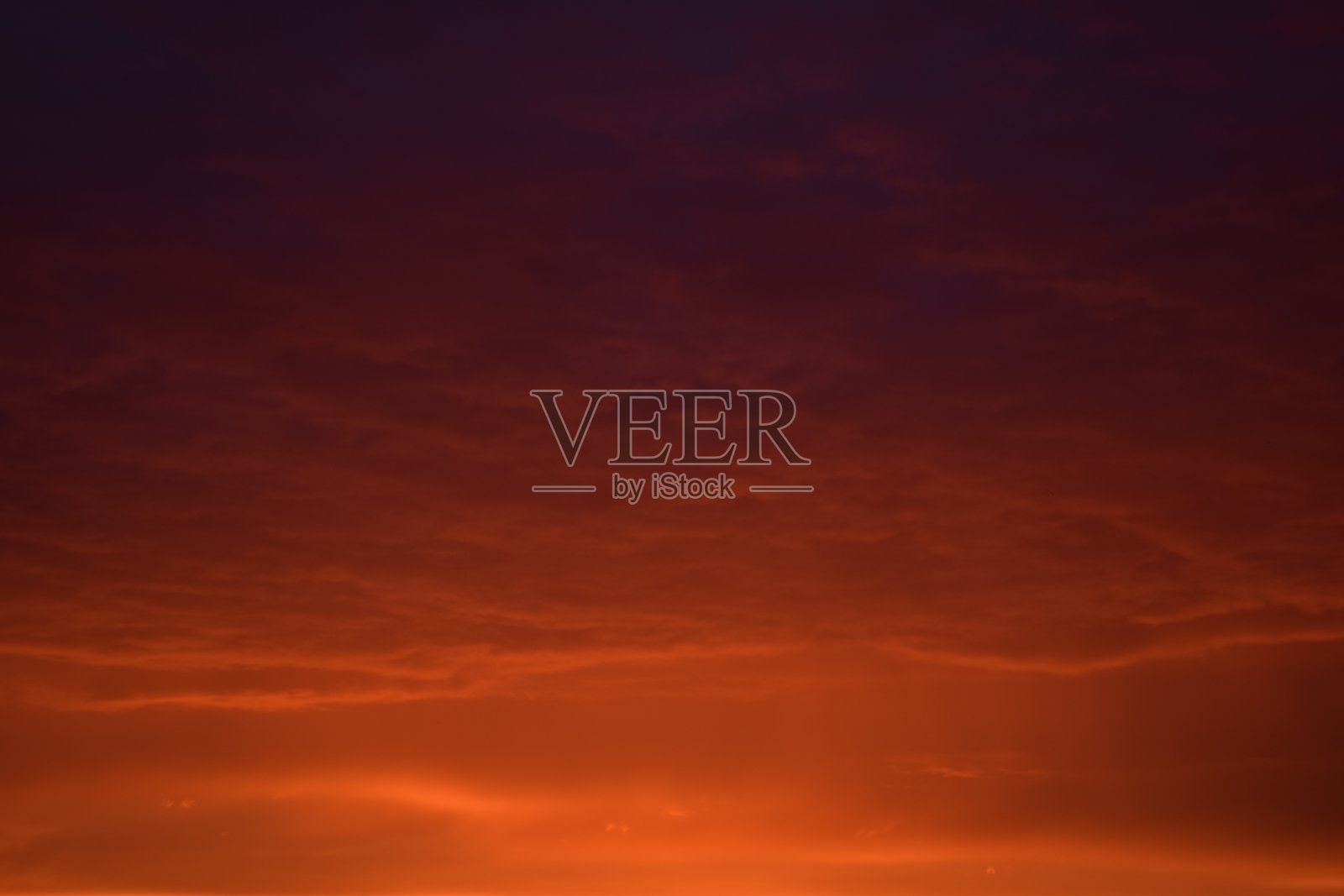 黎明燃烧的云照片摄影图片