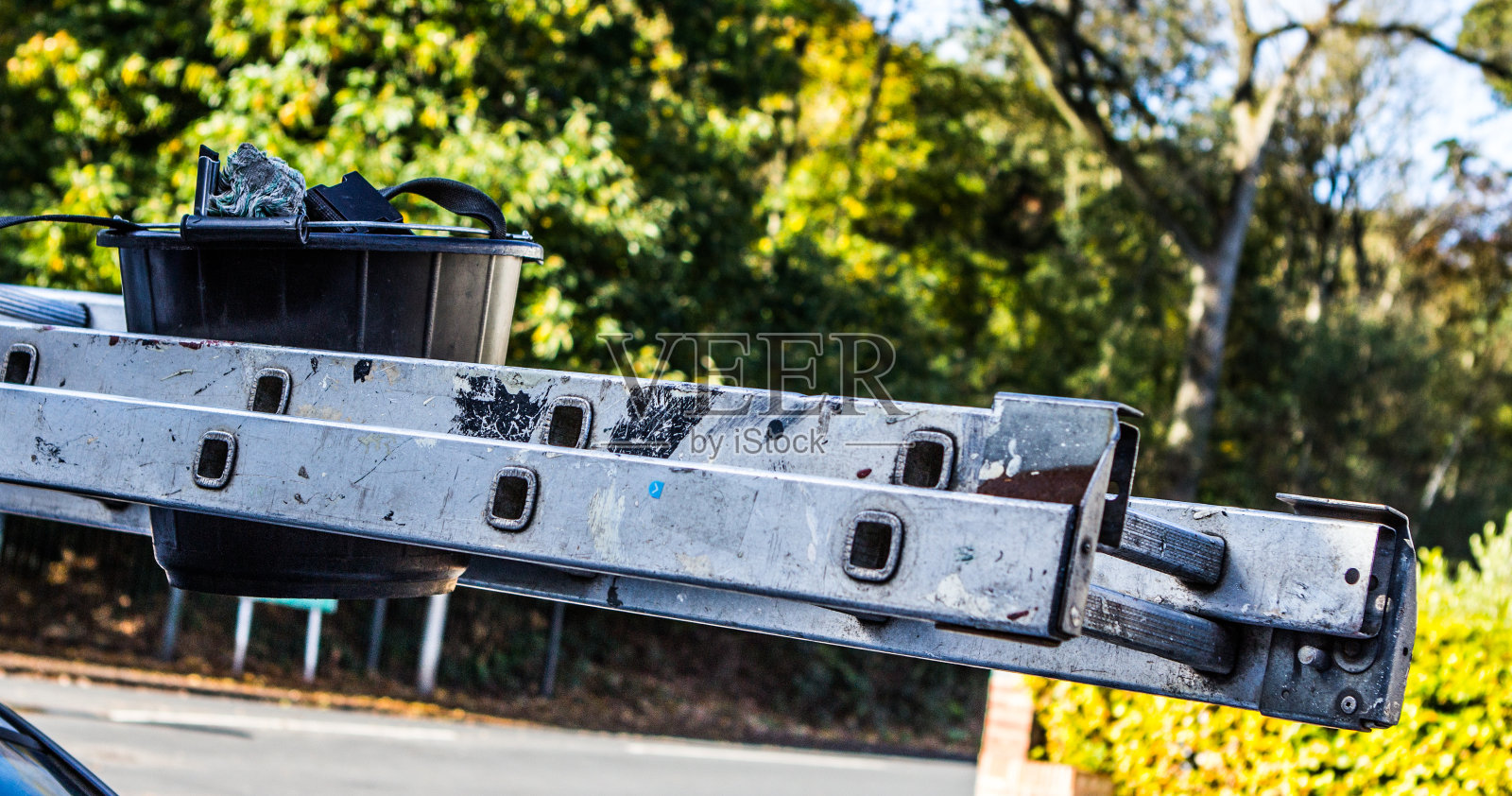 桶上梯子照片摄影图片