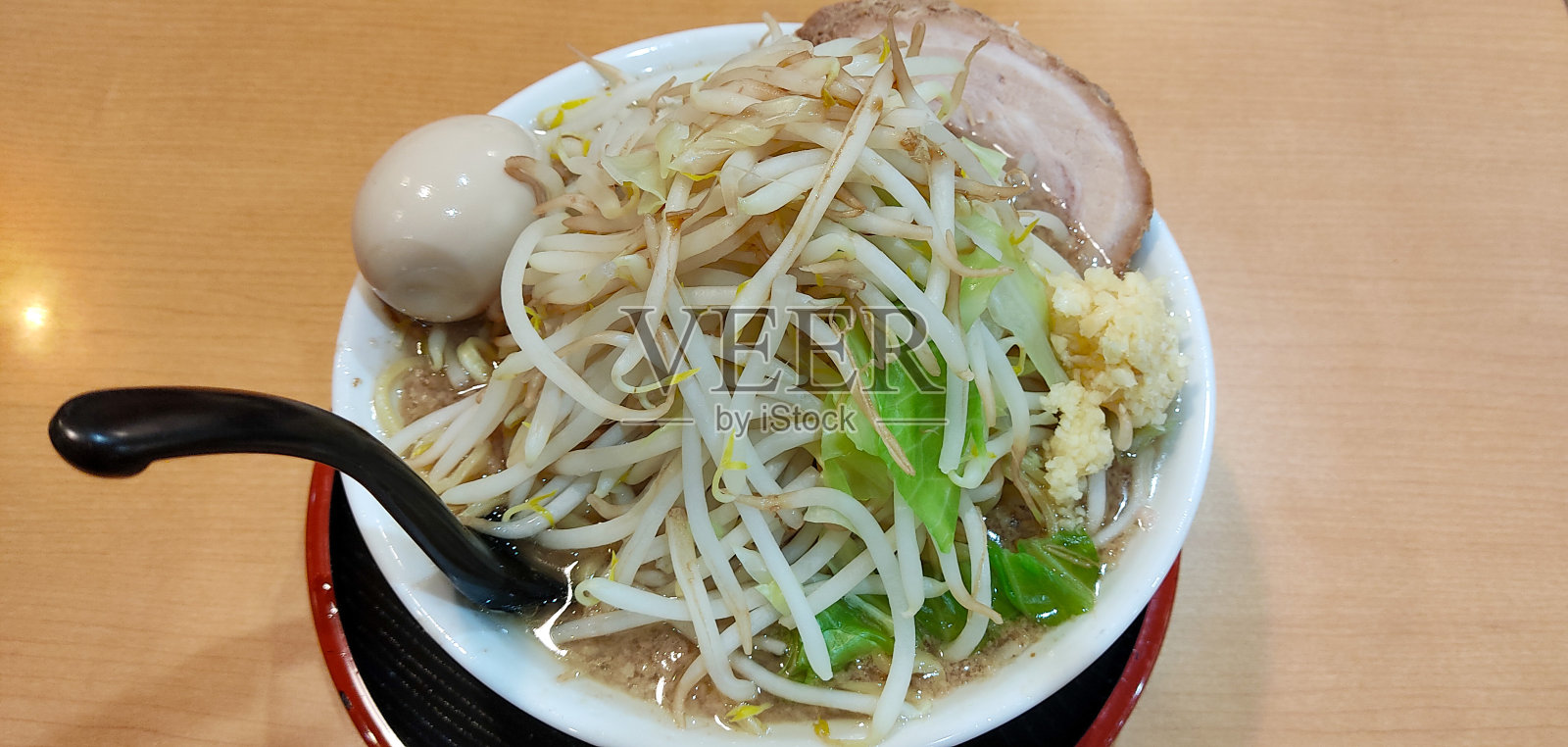 大拉面照片。照片摄影图片