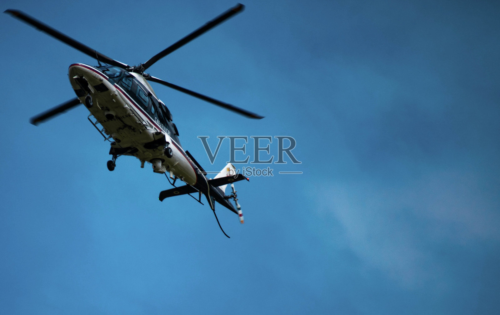 直升机飞行的精彩镜头照片摄影图片